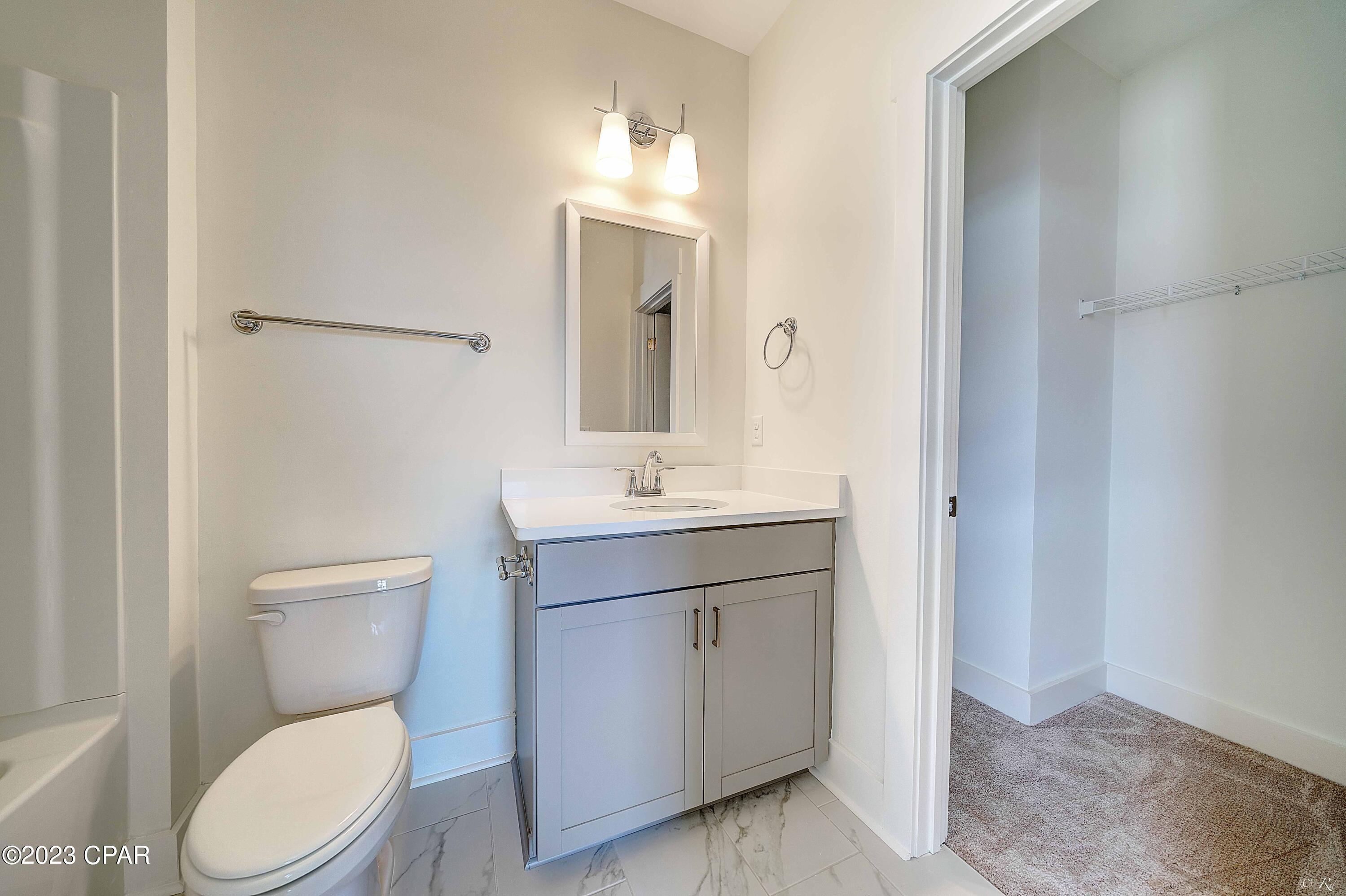 Lha2w2ypxsi_ut Ys8 Auwq9c1qxvpn7yj_qx8jmv4e