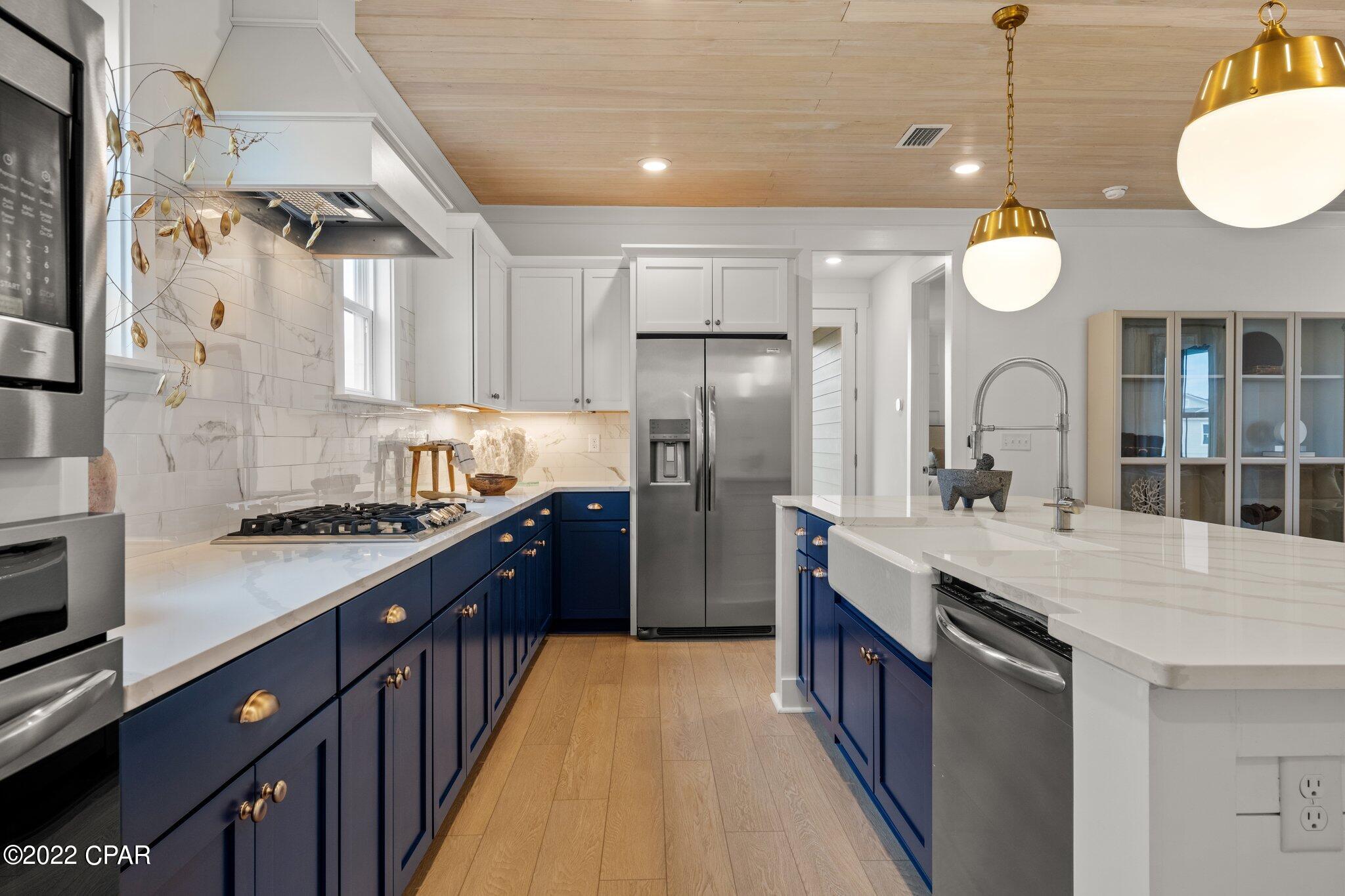 Eppen1 I_1sfwdevbian0xvvxxm8dymwsrhgzlmowzy