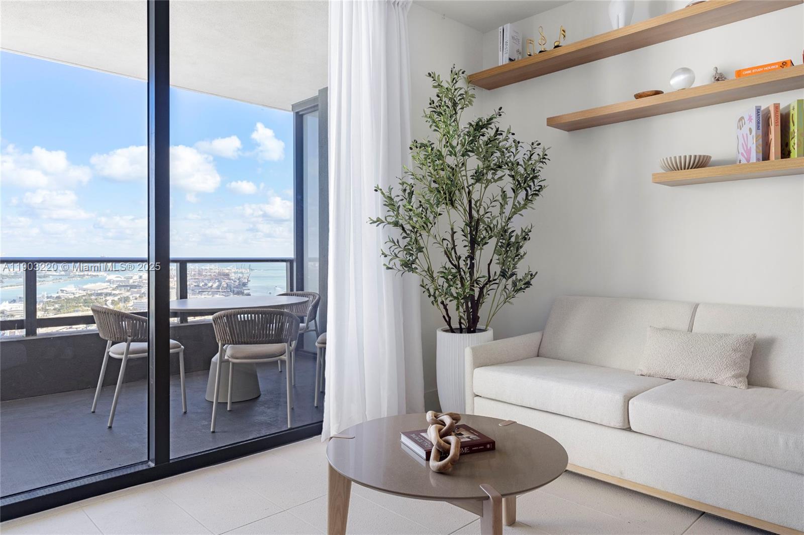 159 6th St Unit 3615, Miami, Florida 33132