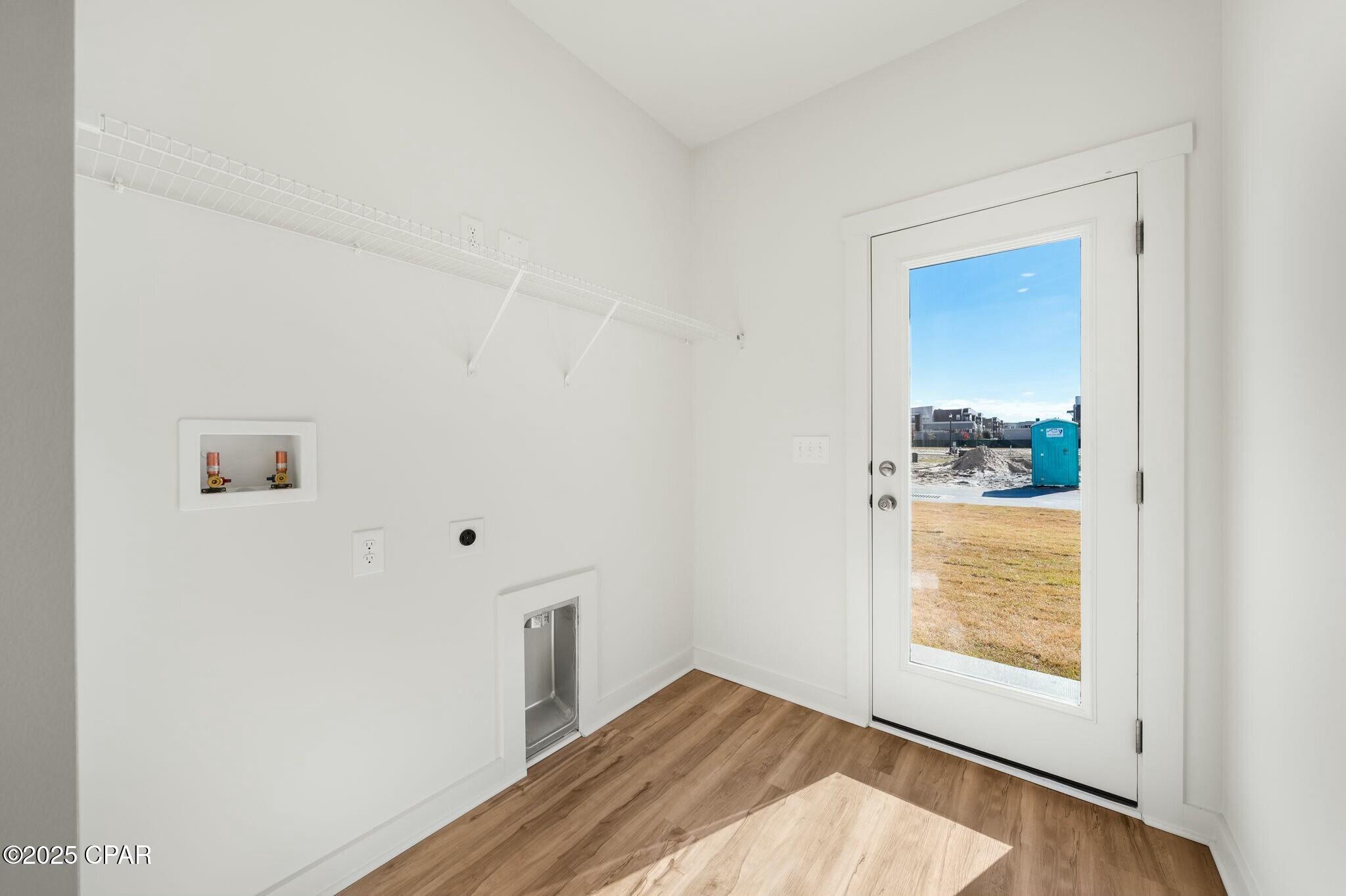 M9mqnomyfjcbymj5f3kloxlv Esd0byla76wksr_drq