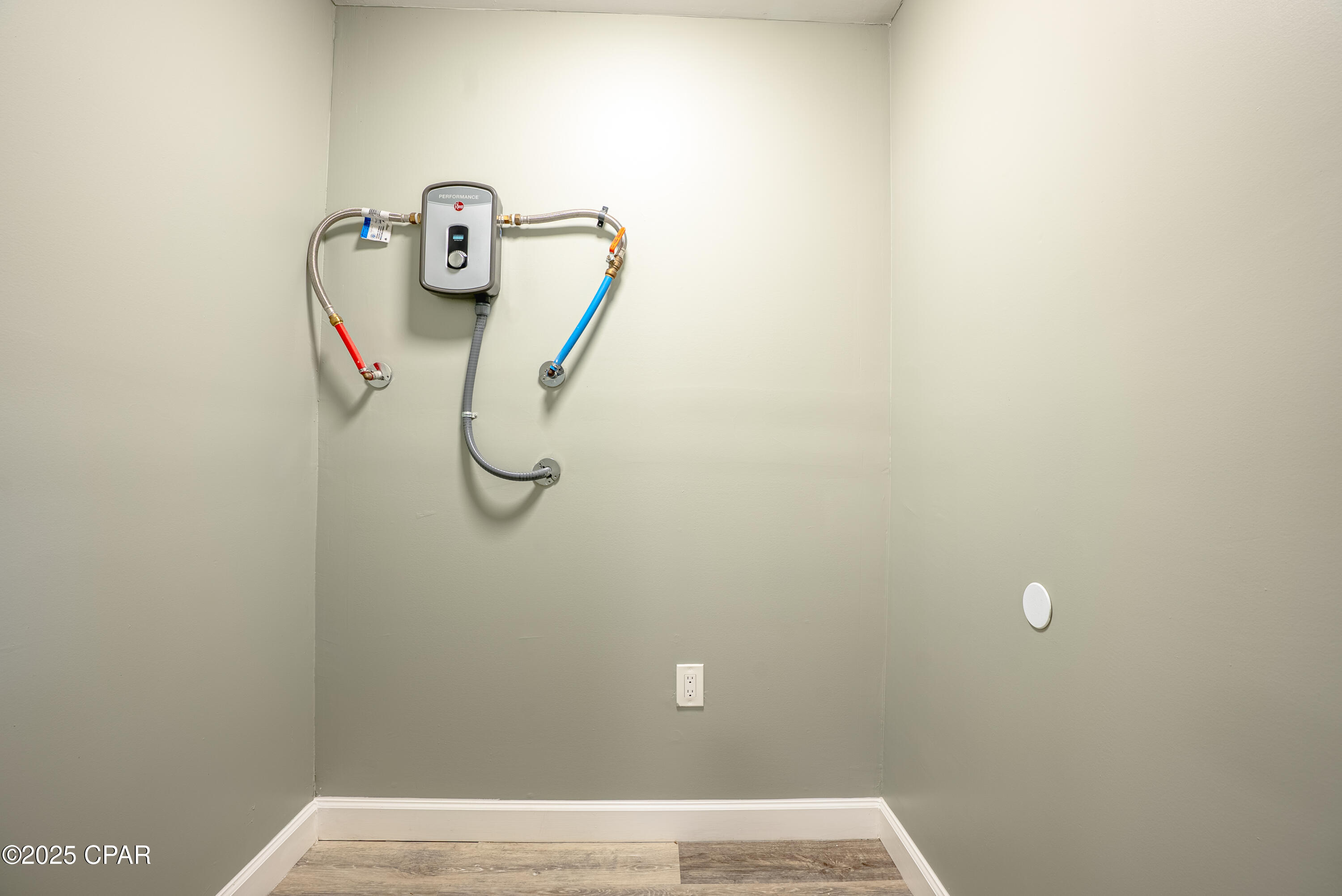 Image 13 For 1130 Transmitter Road