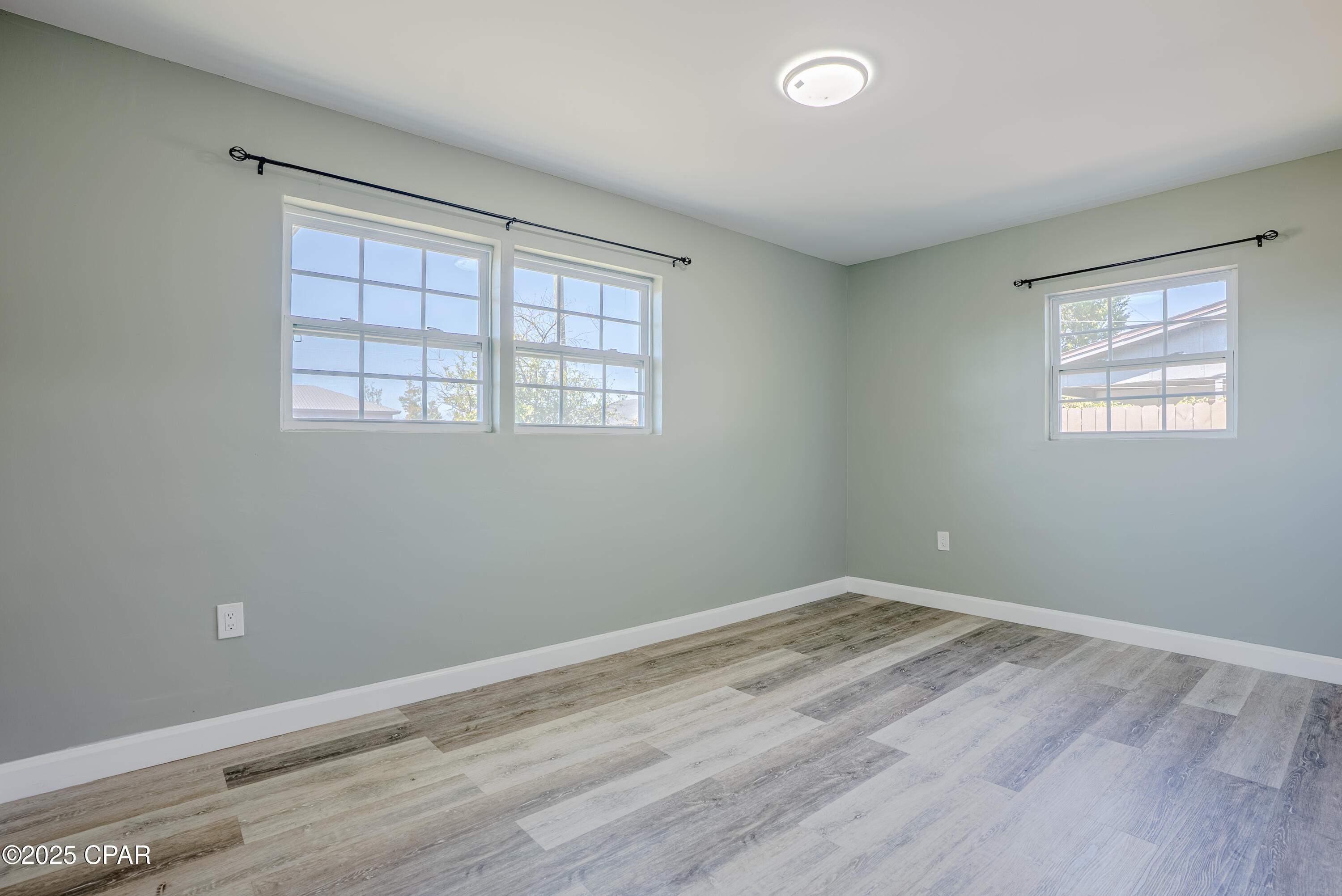 Image 22 For 1130 Transmitter Road