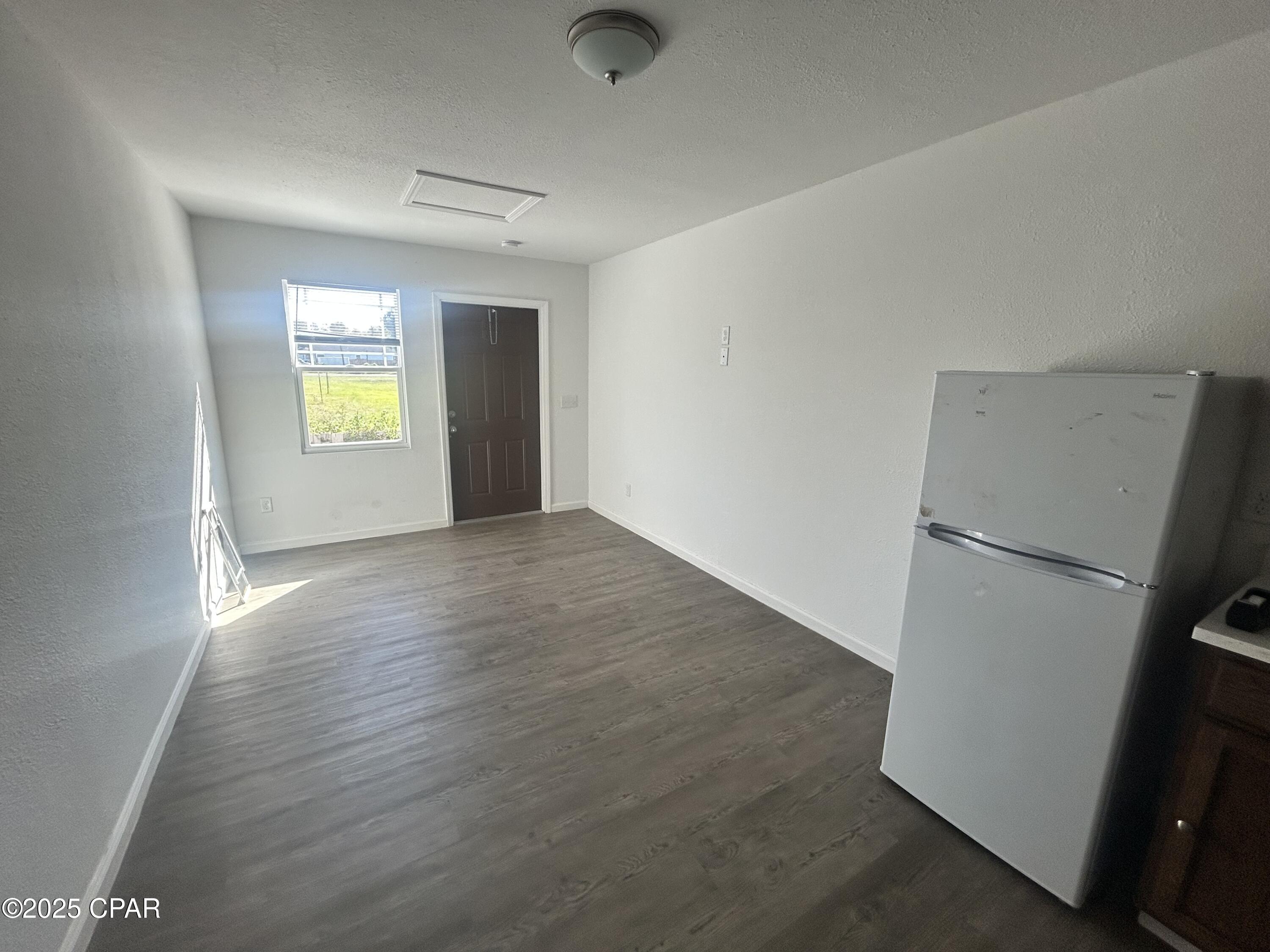 Image 5 For 143 Claire Avenue 103