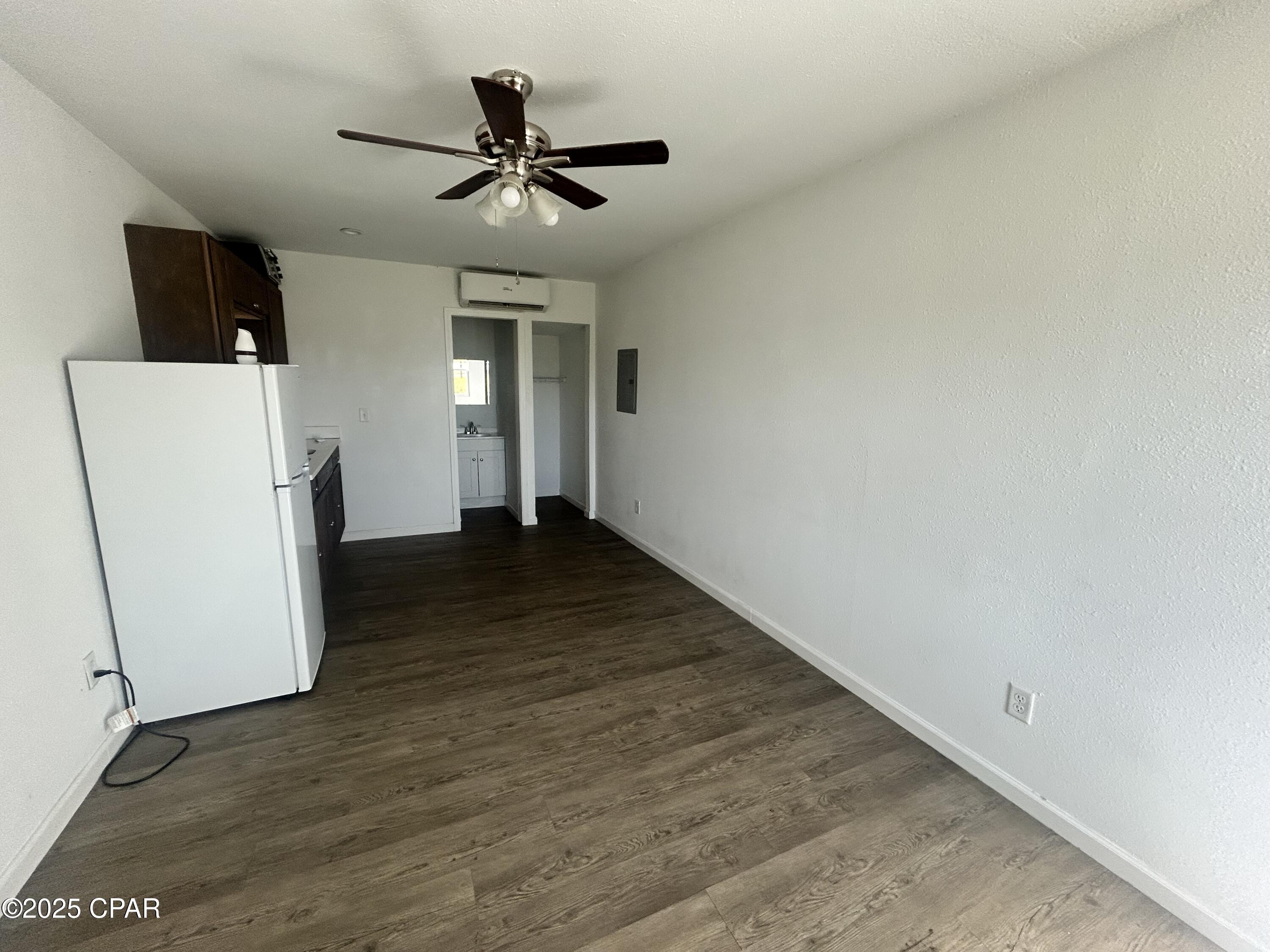 Image 4 For 143 Claire Avenue 102