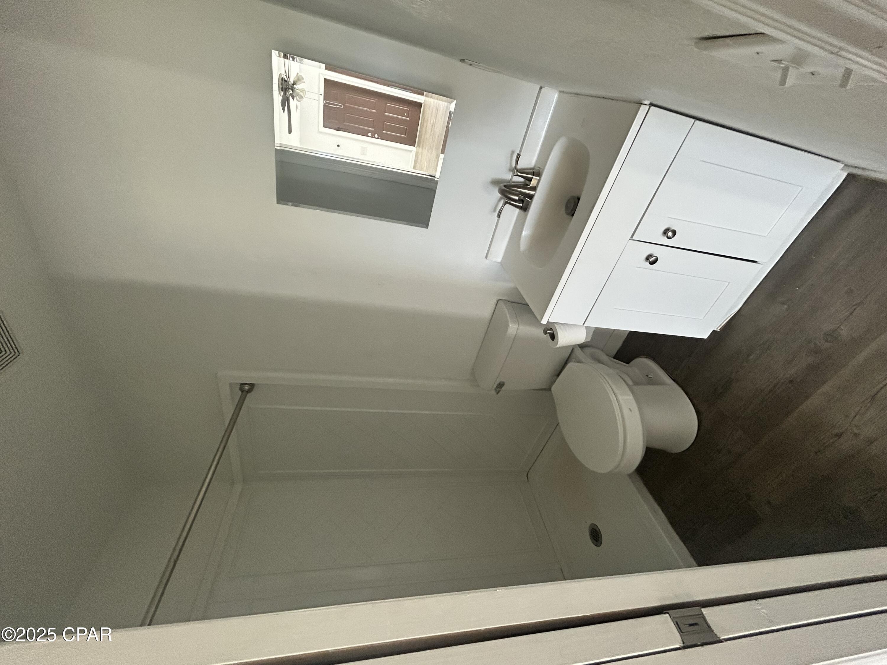 Image 6 For 143 Claire Avenue 102