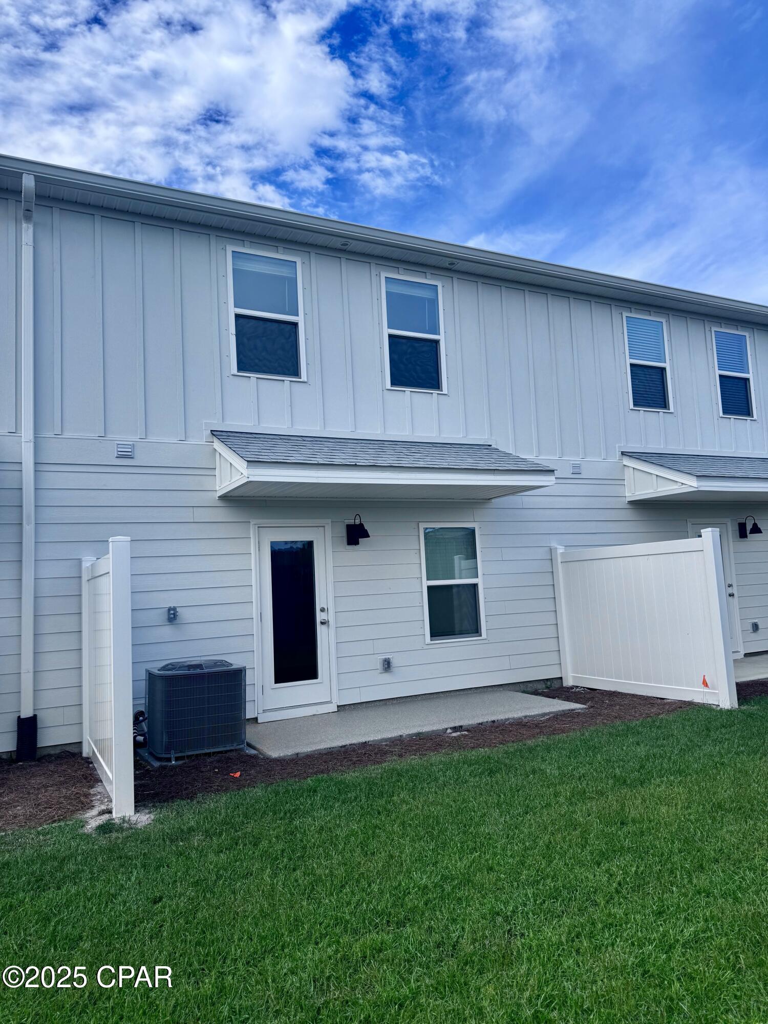 B_hy6iz2 Wjq5ma8v3i _bcxdarmntsgs_tkbiq5him