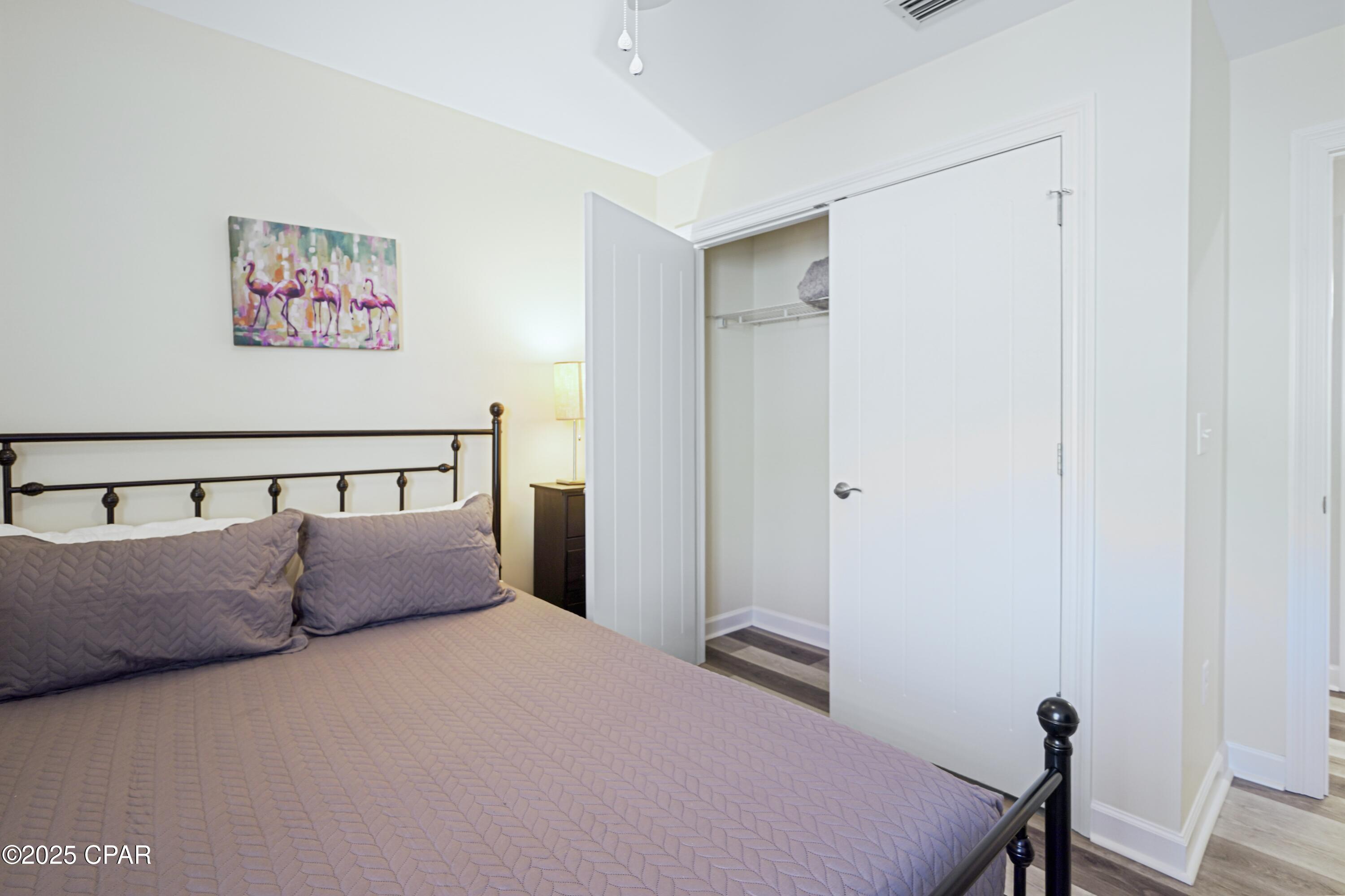 I Ecjcsbrumwmsmegfchzvlmemyhwydcegd5lwcs1fw