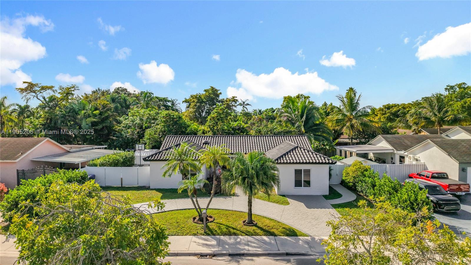 Country Lake Manors Sec 3