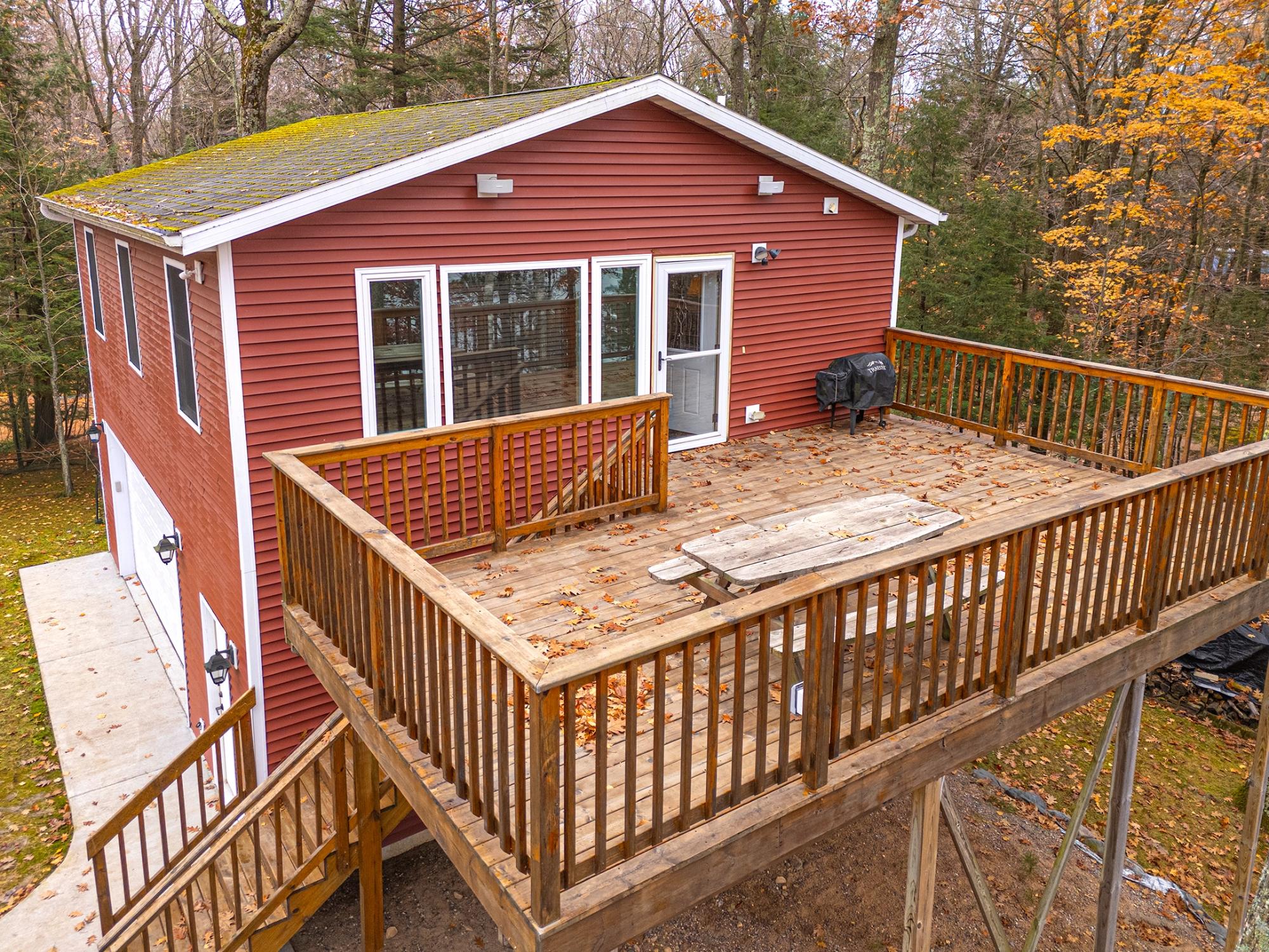 Pickerel Lake (C) house picture