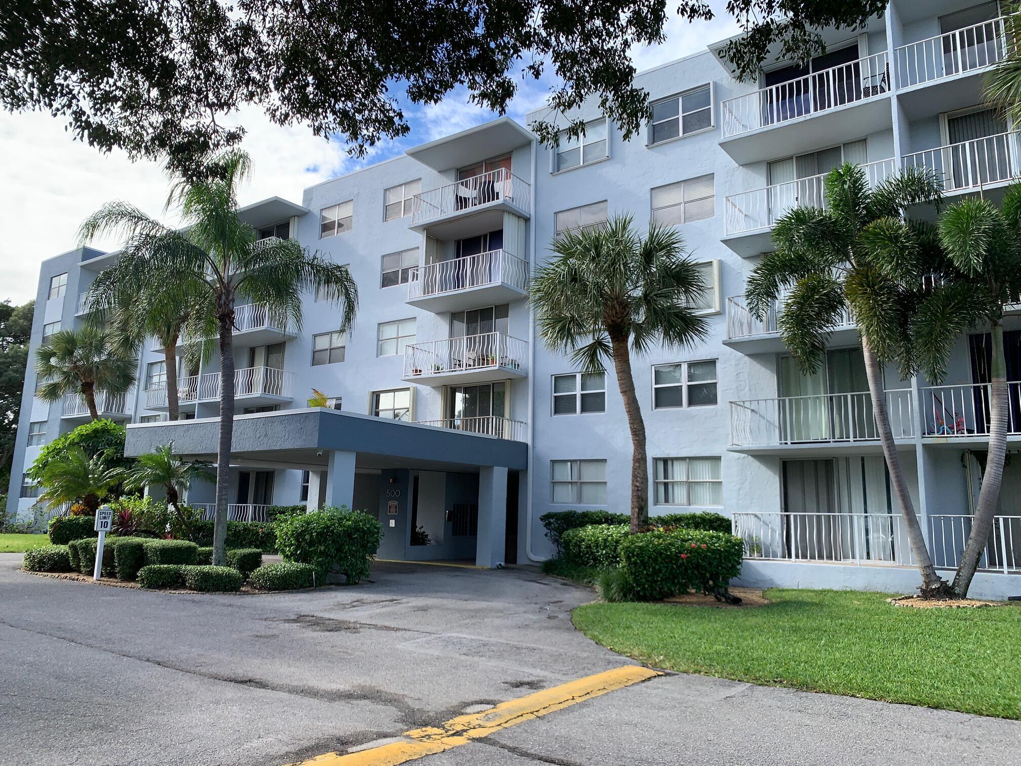 Breakwaters Of The Palm B