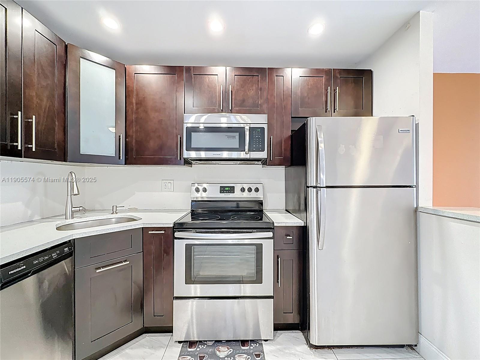 Sunrise Towne Preferred 3