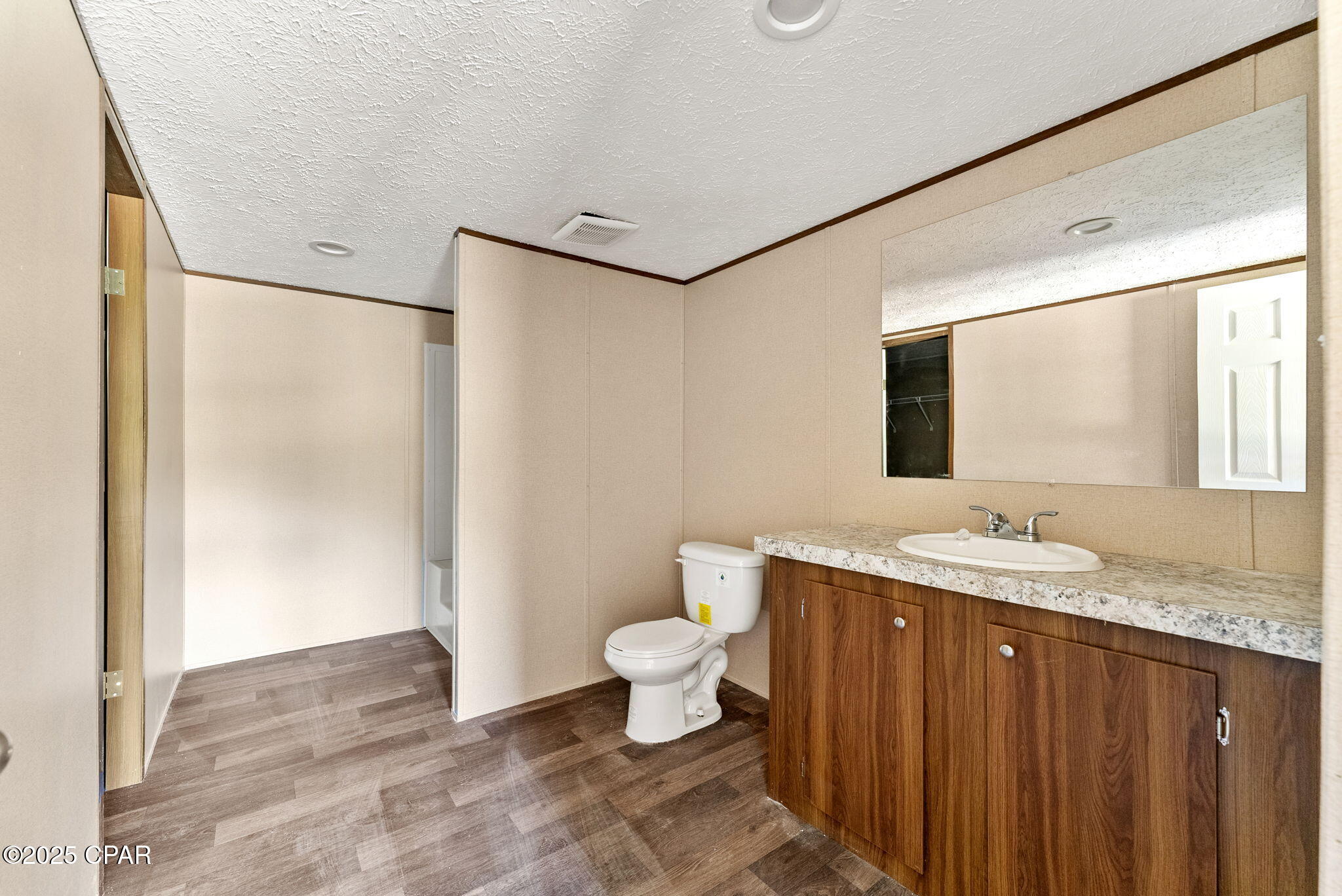 Iyo _mil9dipa5iuvpxk57tx4mskilr4whvdpzon5a0