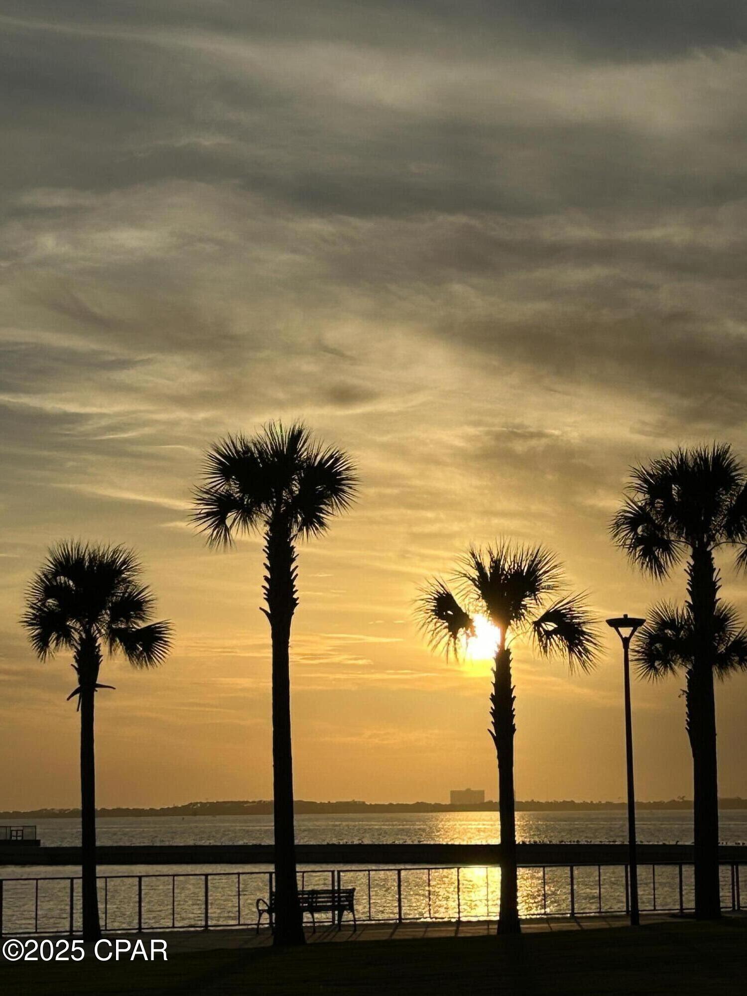 Rfvlsrbsrfm12afx0ba40krxe8cqeqxxmmbkwlbz1fa