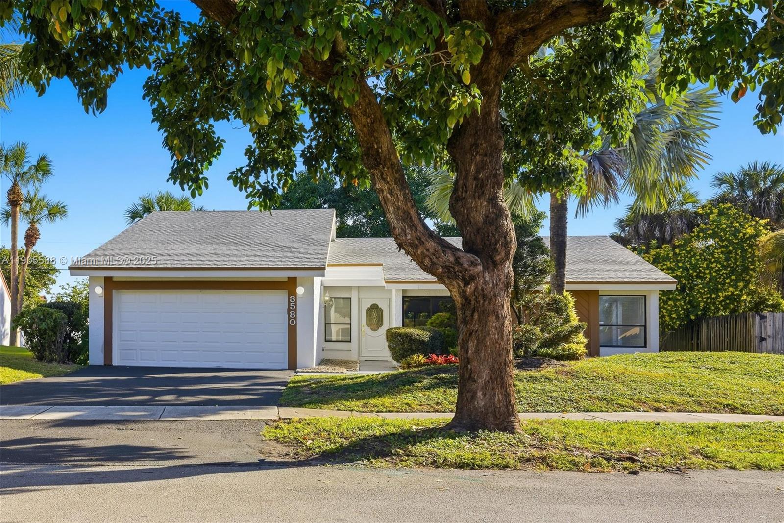 3580 73rd Ave, Lauderhill, Florida 33319