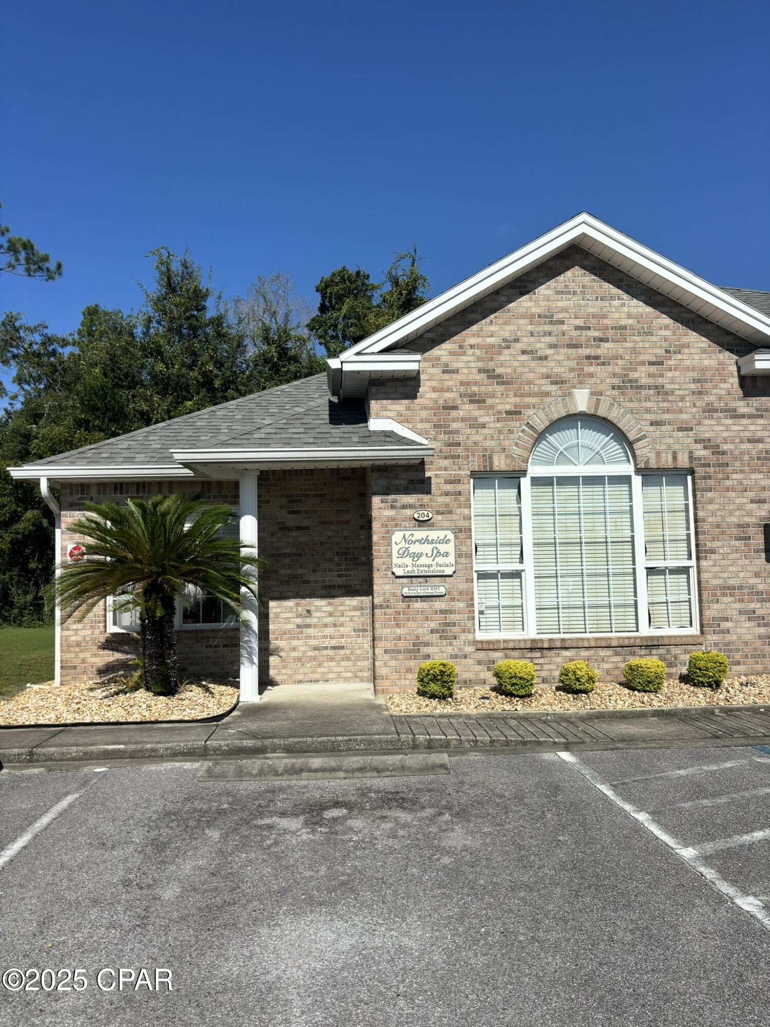 Image 1 For 2101 Northside Drive 204b