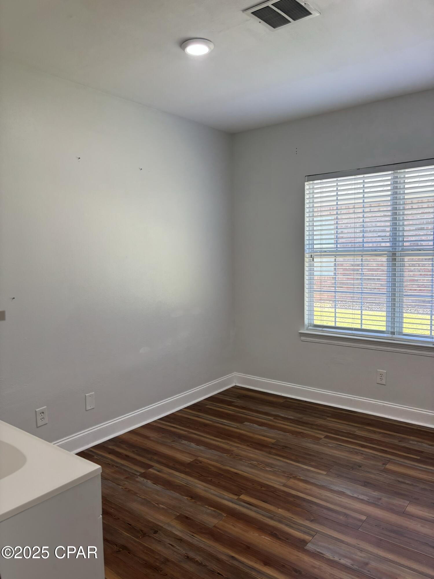 Image 5 For 2101 Northside Drive 204b