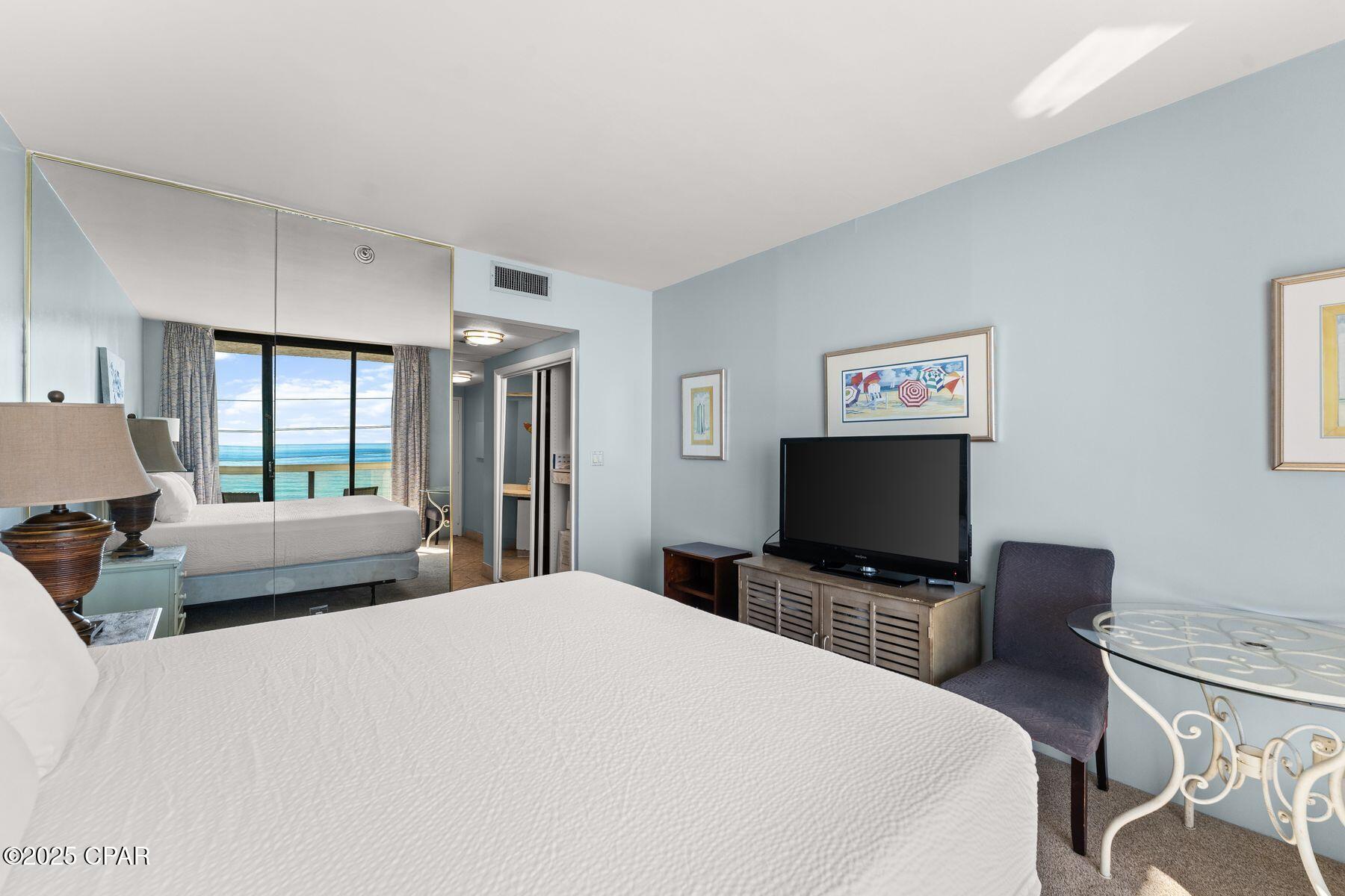 Y C Uyz9zvl4jyr4iz8uqj6bzn_bbksmmxzymzotx W