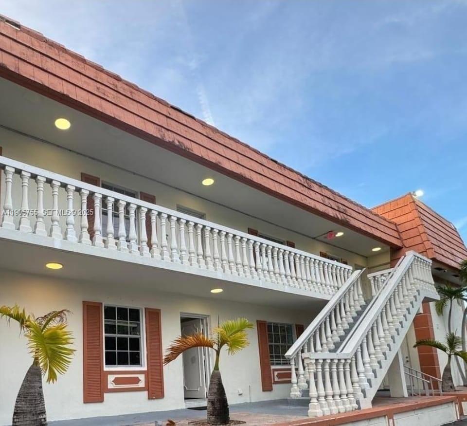 Crystal Greens North Cond