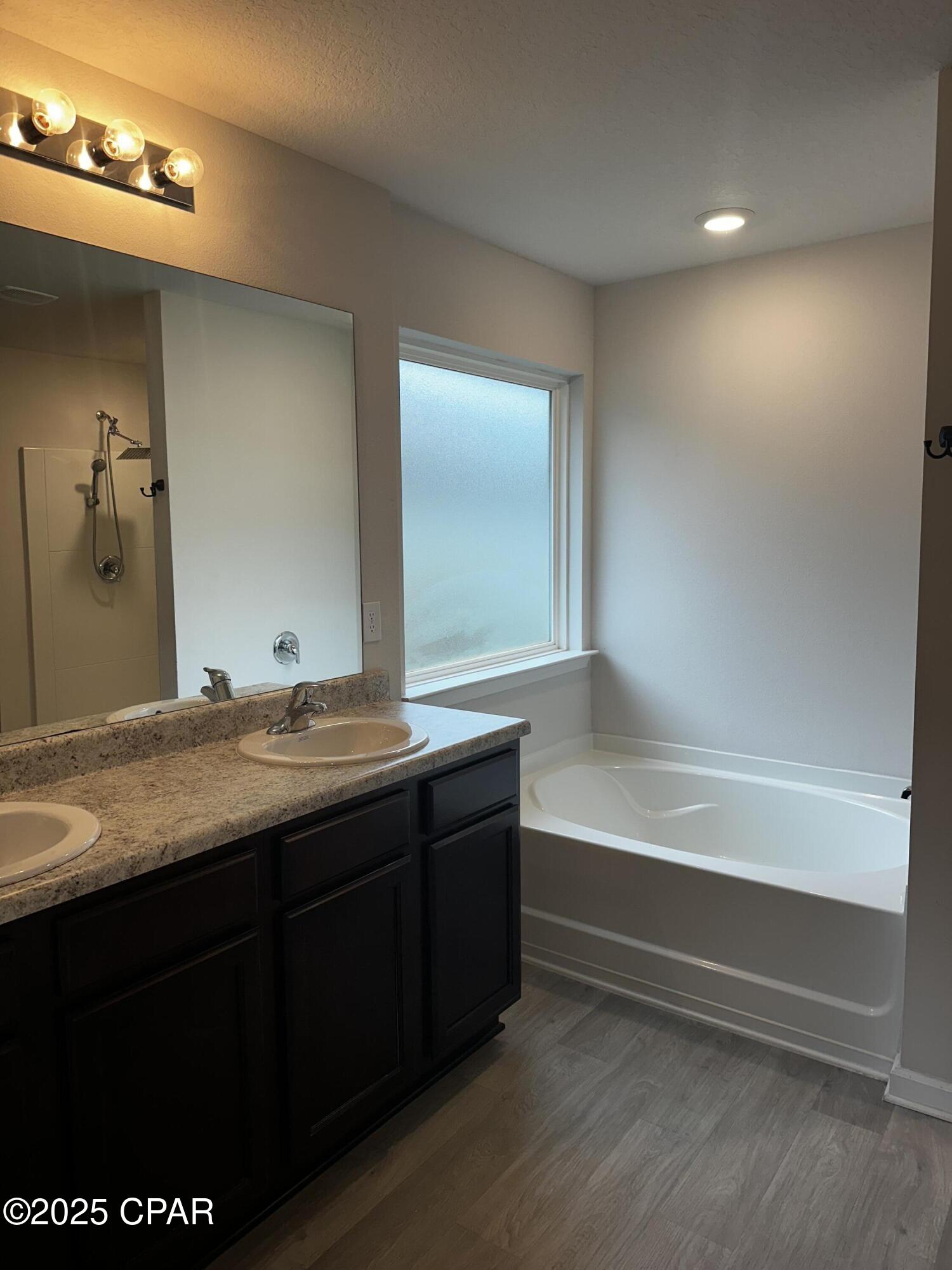 Me6sneqwkyguegle9lfu9meqxcvt5cxtbmr0r1ik4b0