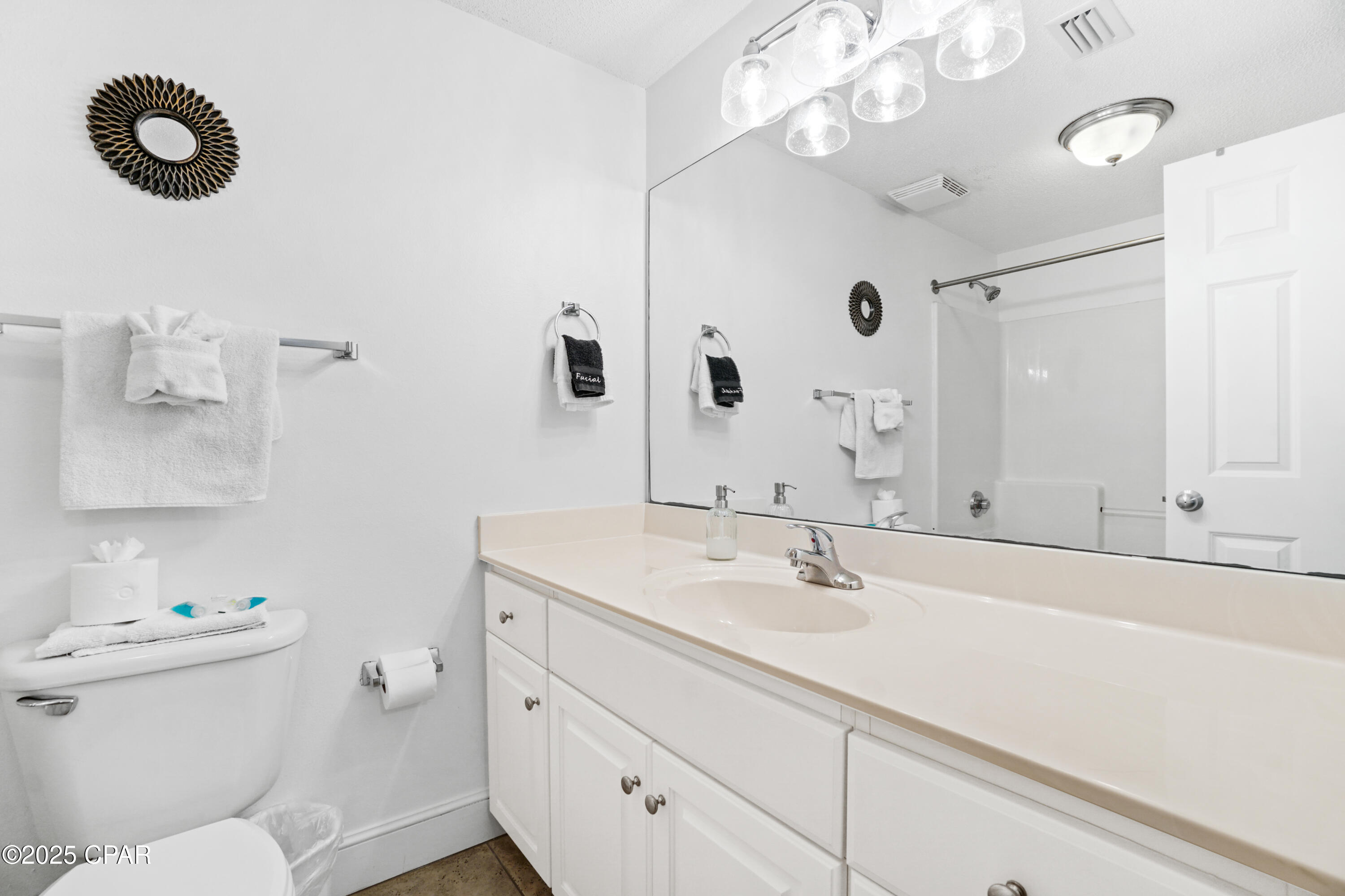 Qyzeegmotm4o_05eplvadosht4nsnh6tcgn16ld0f20