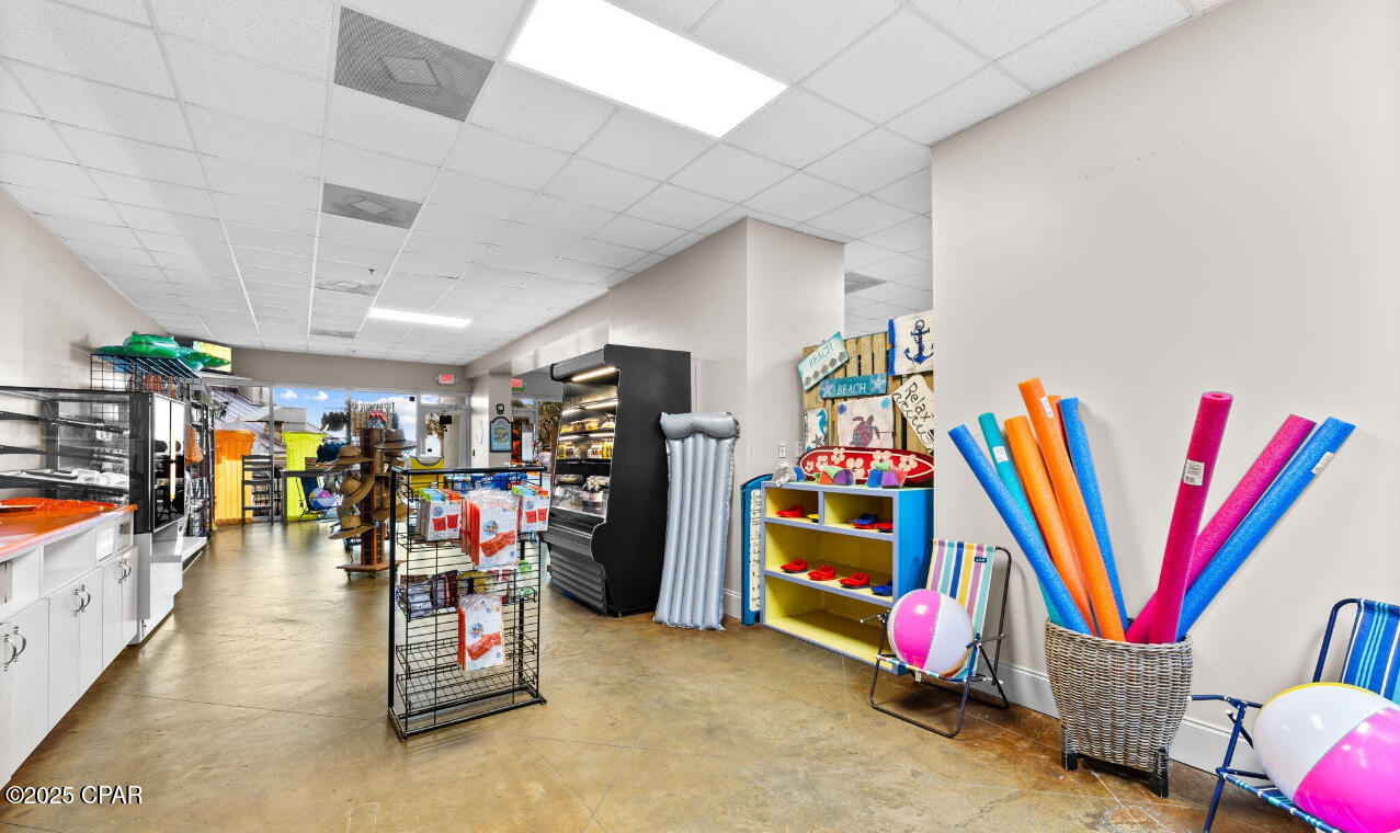 O2myw6cwagkqs_srsc5f_ywcm6v3j5s41a01vjzl4py