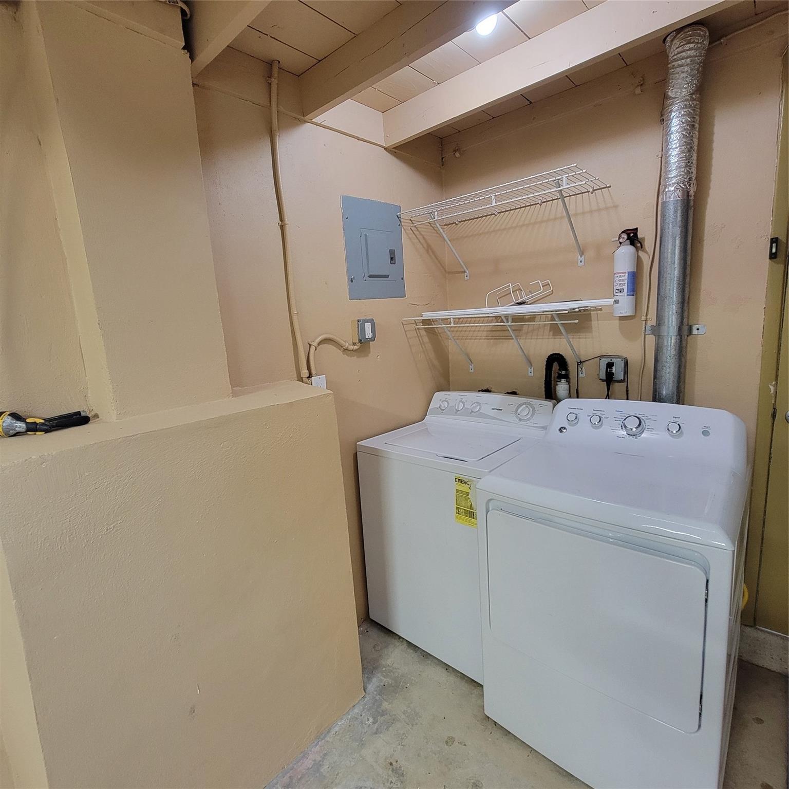 806 N 32nd Ave, Hollywood, FL 33021