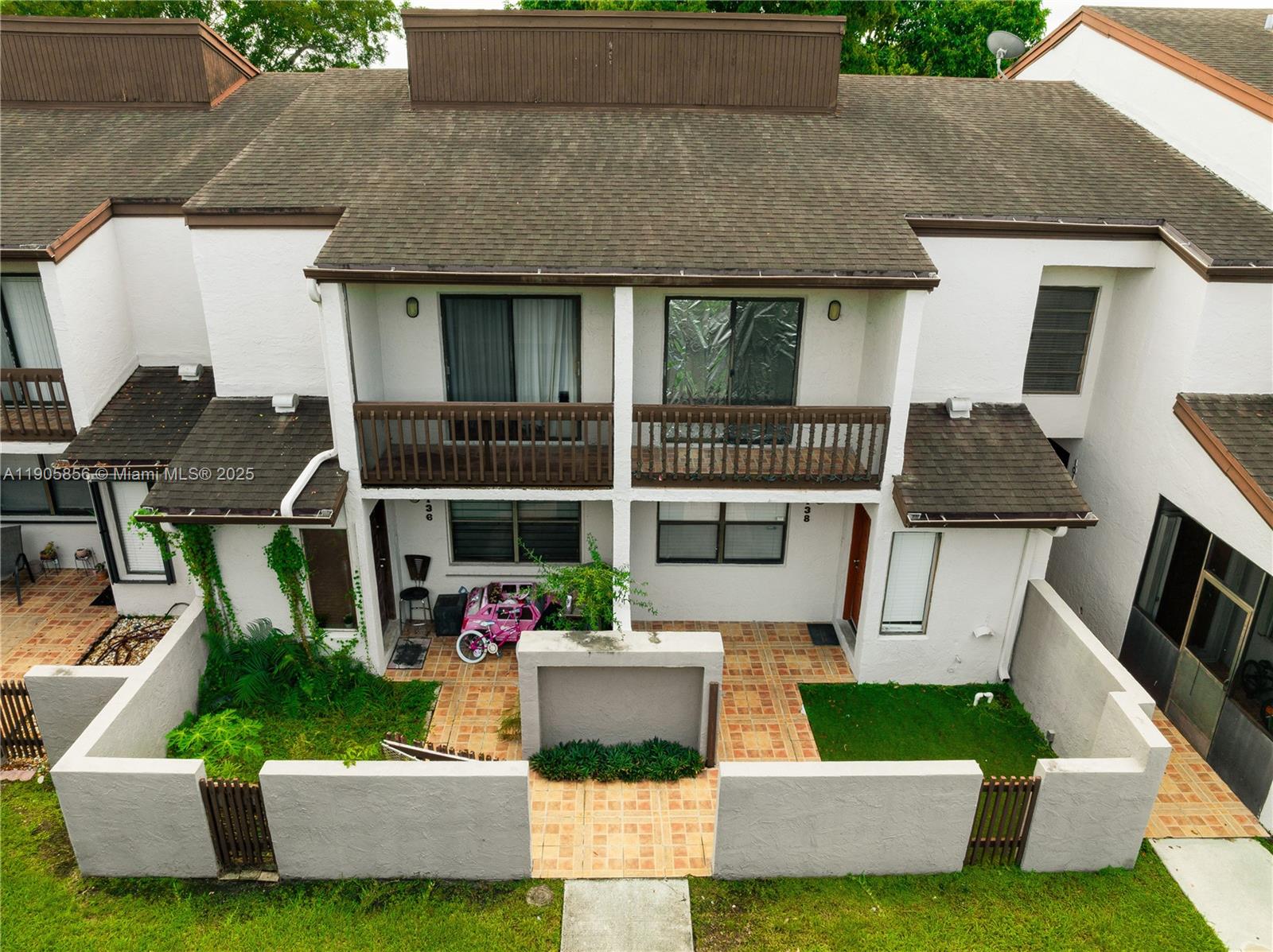 Villas Of Amberwood Condo