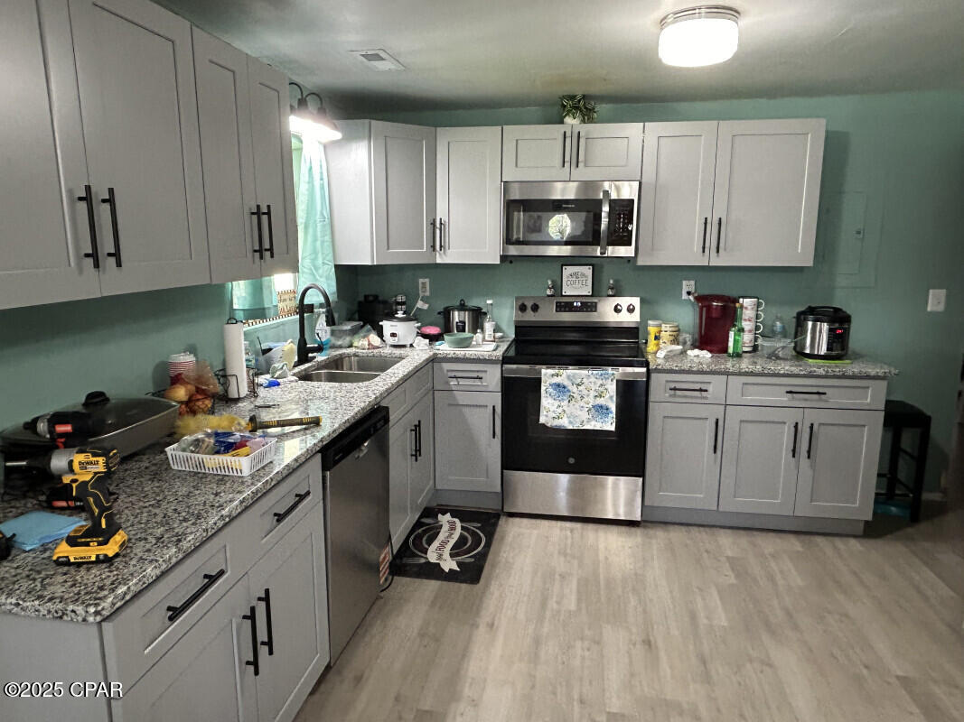 A2zb7ldrnmulvwqgeosrw1wfokiy_tvkttjfsty0doo