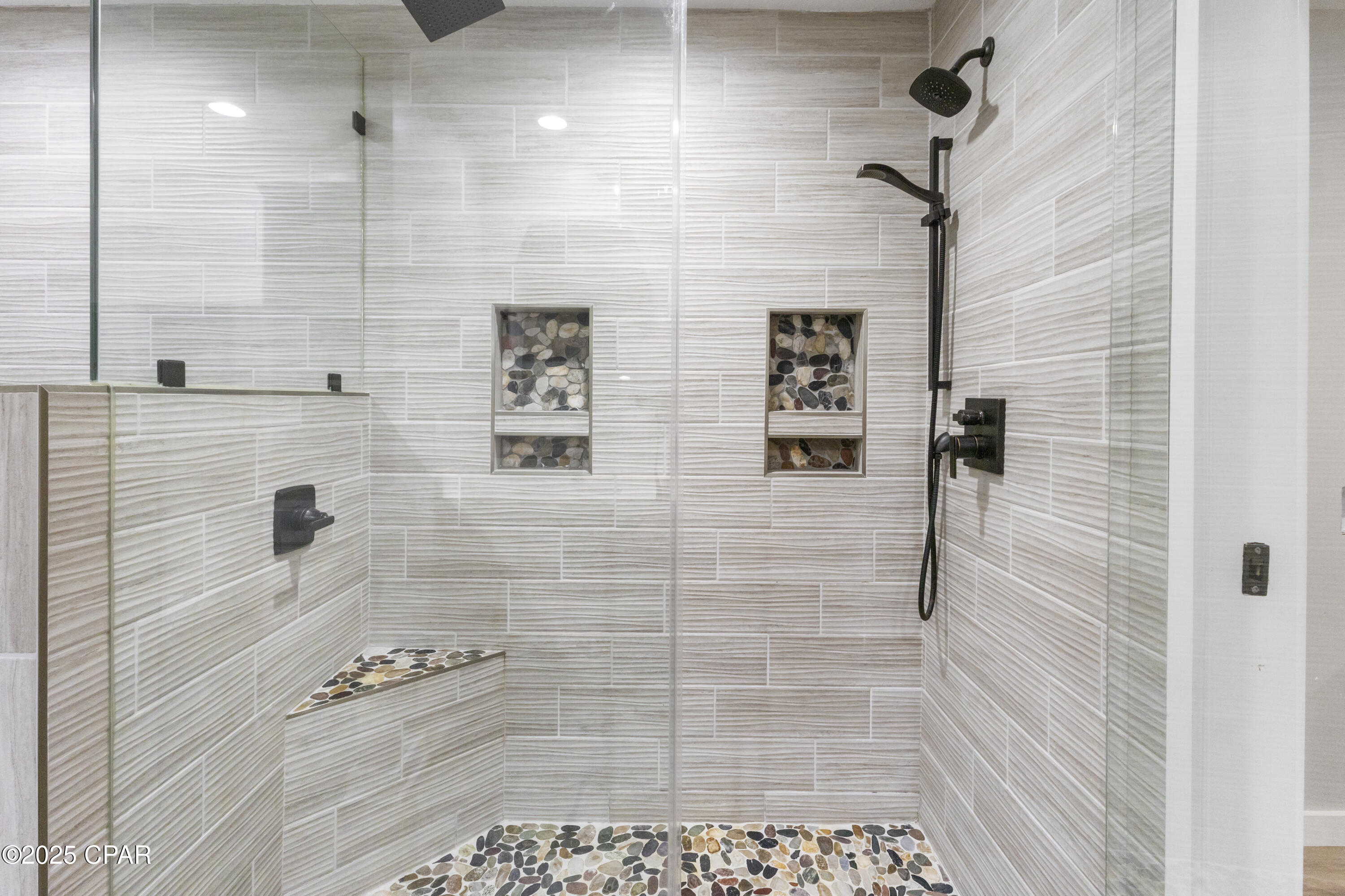 N_szfrqsxcmjrspyyrhsh0j E0r7qdzvklhr5a6rvim