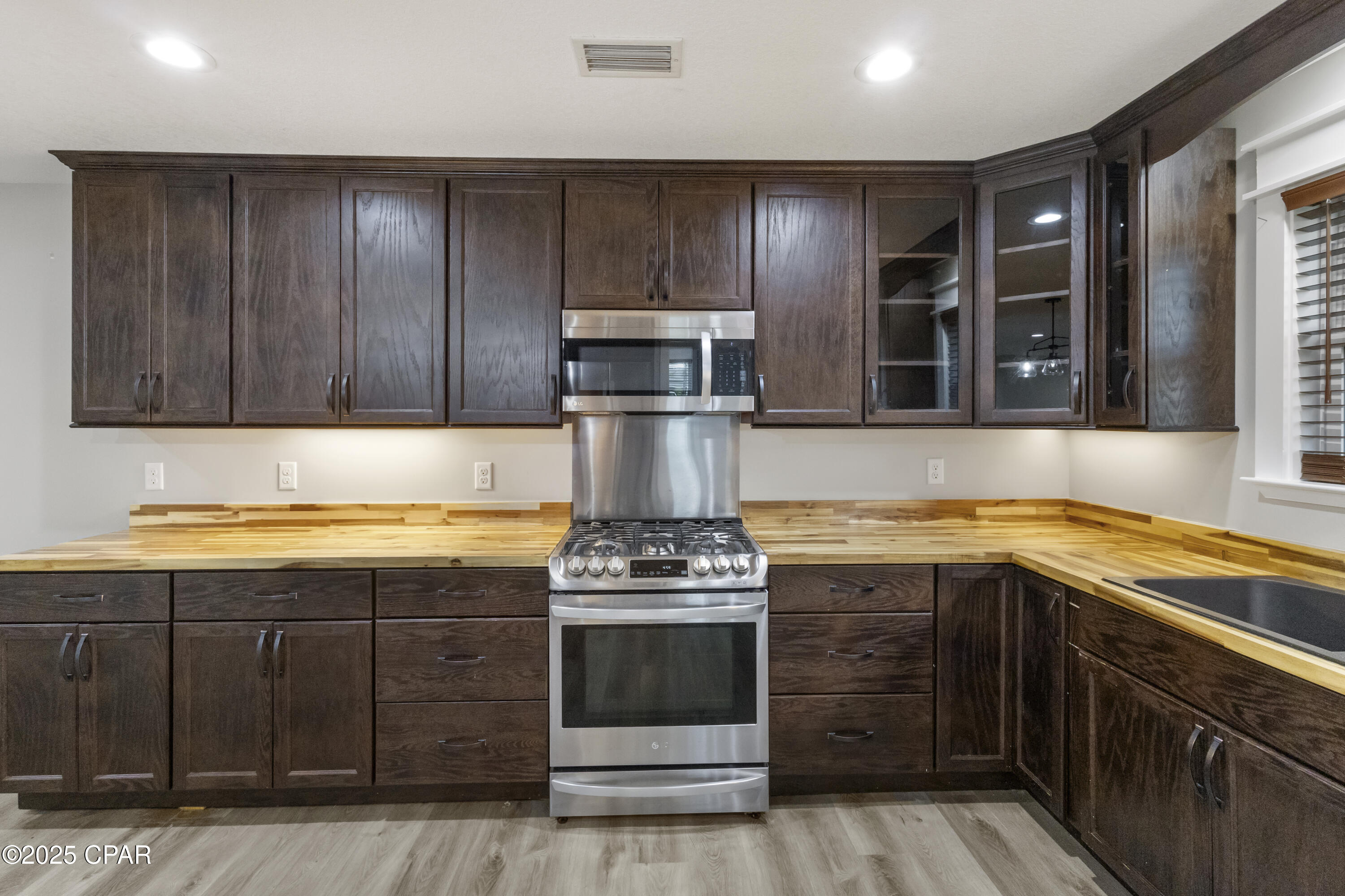 Seyhcvulya5stz0 Rygd8jys0qggjw6d_pkmfqiau_c