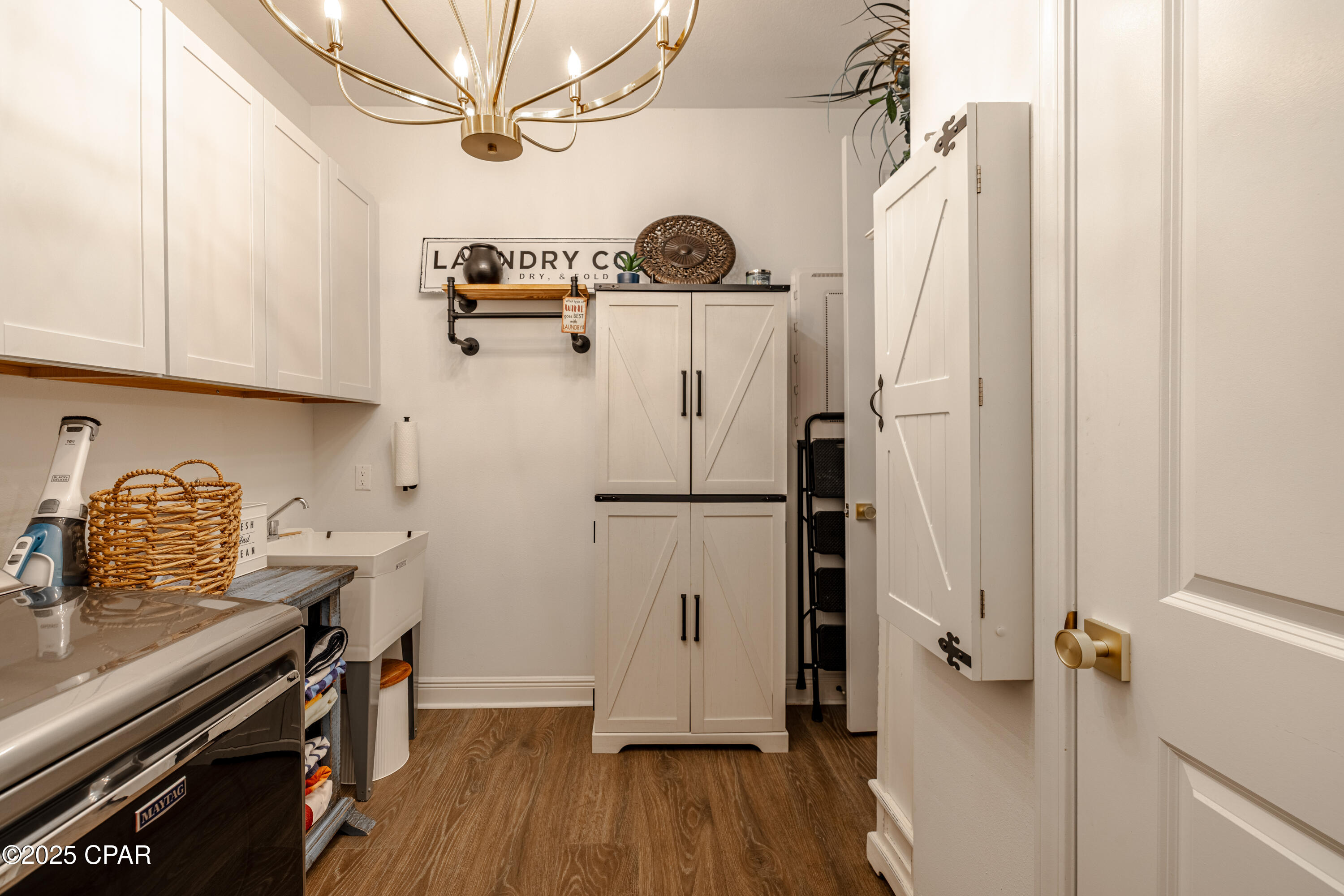 Va47fcrwdabrcu_ztibraqdhdk_4qv0tbvcngn8z2ks