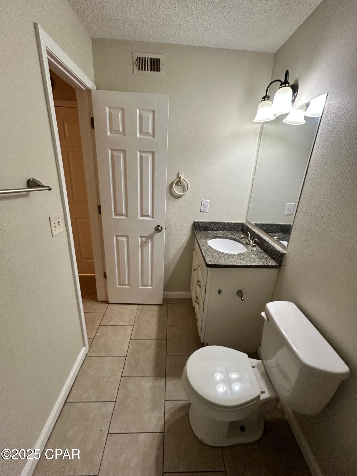 Image 6 For 3914 11th Street 201