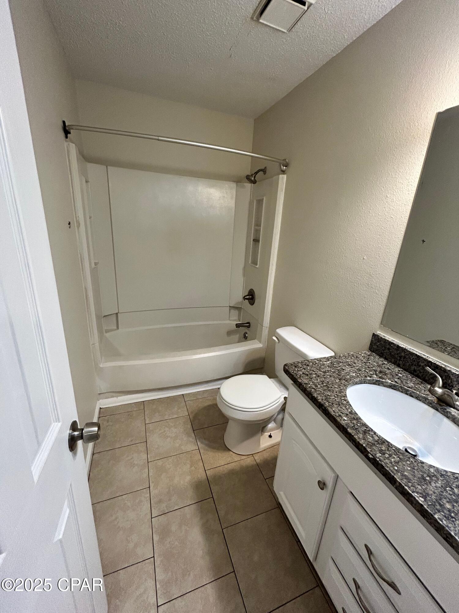 Image 8 For 3914 11th Street 201