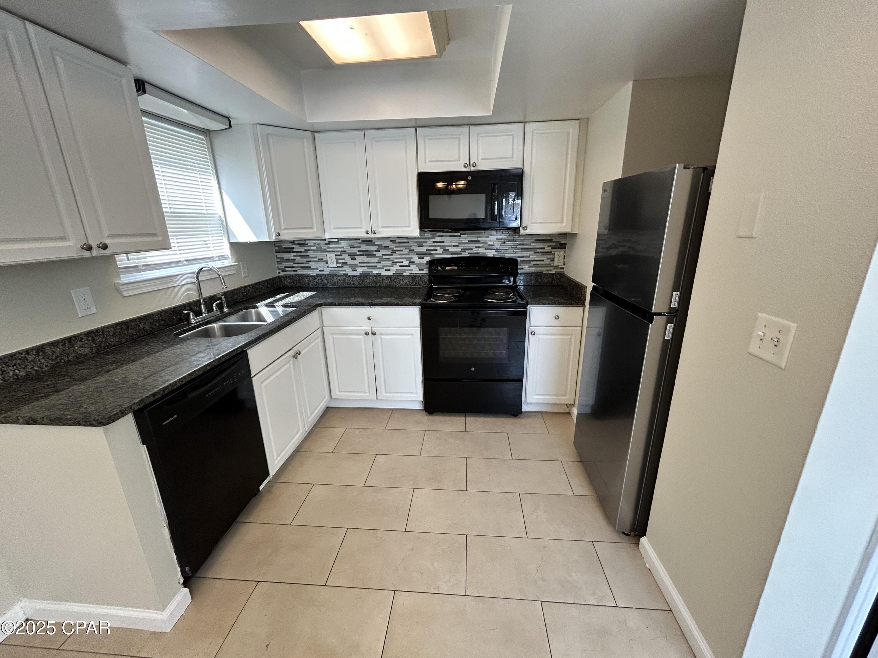 Image 4 For 3914 11th Street 202