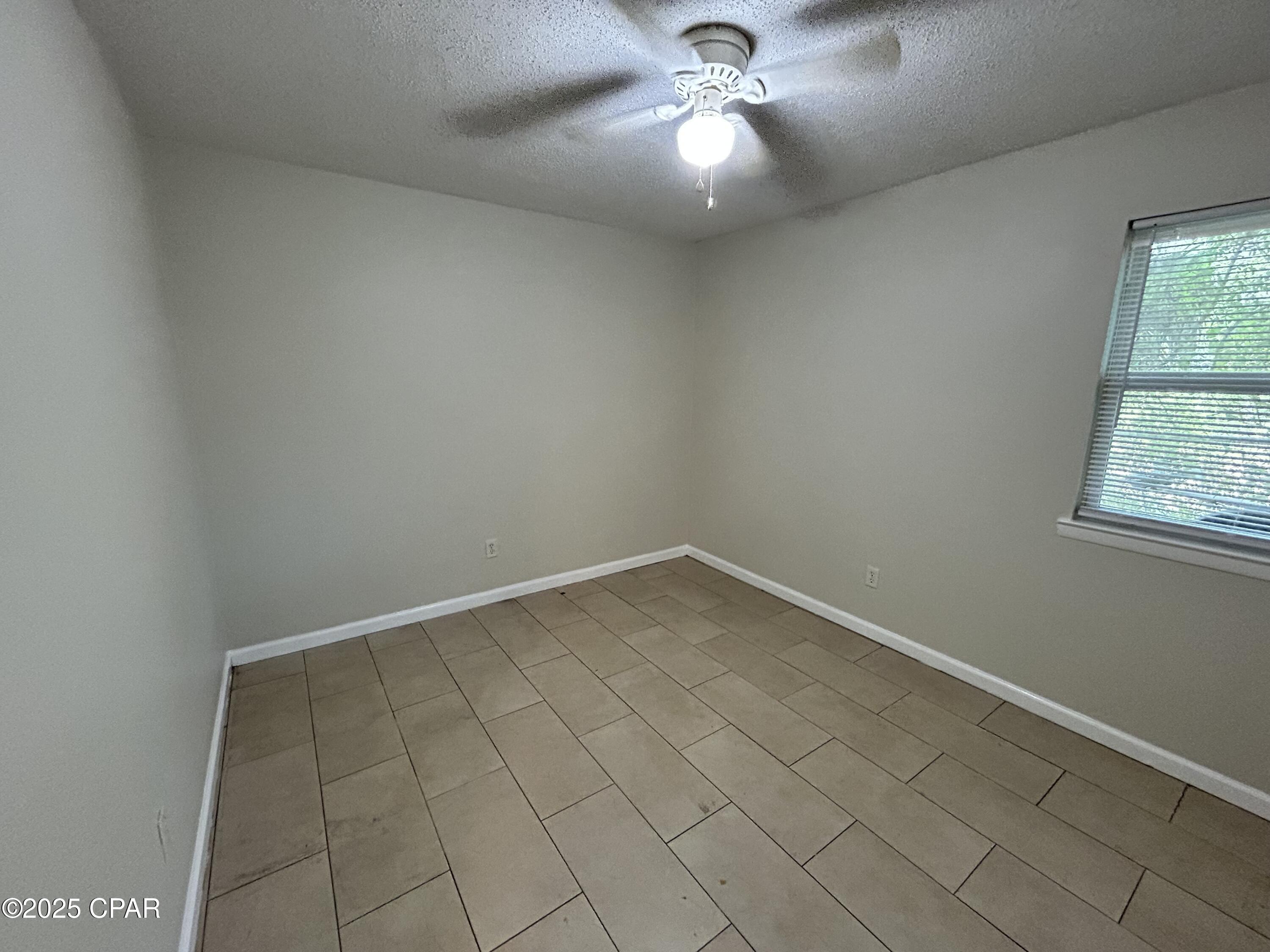 Image 7 For 3914 11th Street 202