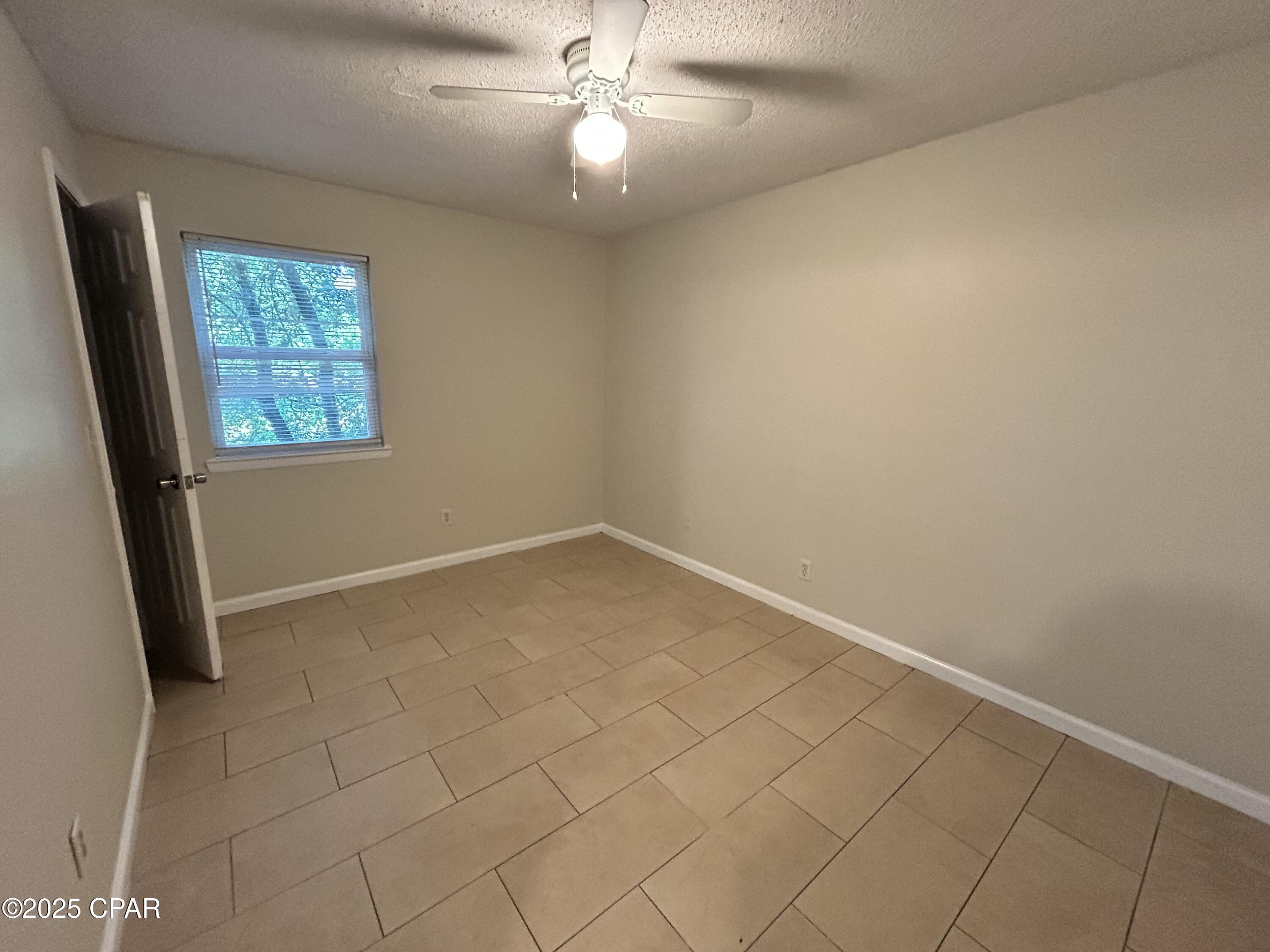 Image 9 For 3914 11th Street 202