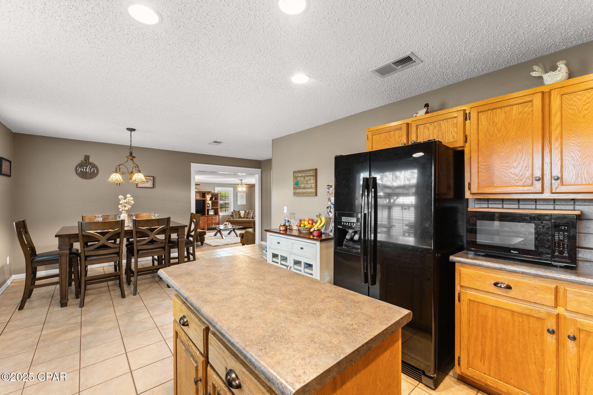 Oojr23_lsyfmztj9_cjam6fmfzbrhrbgehrov_57zro