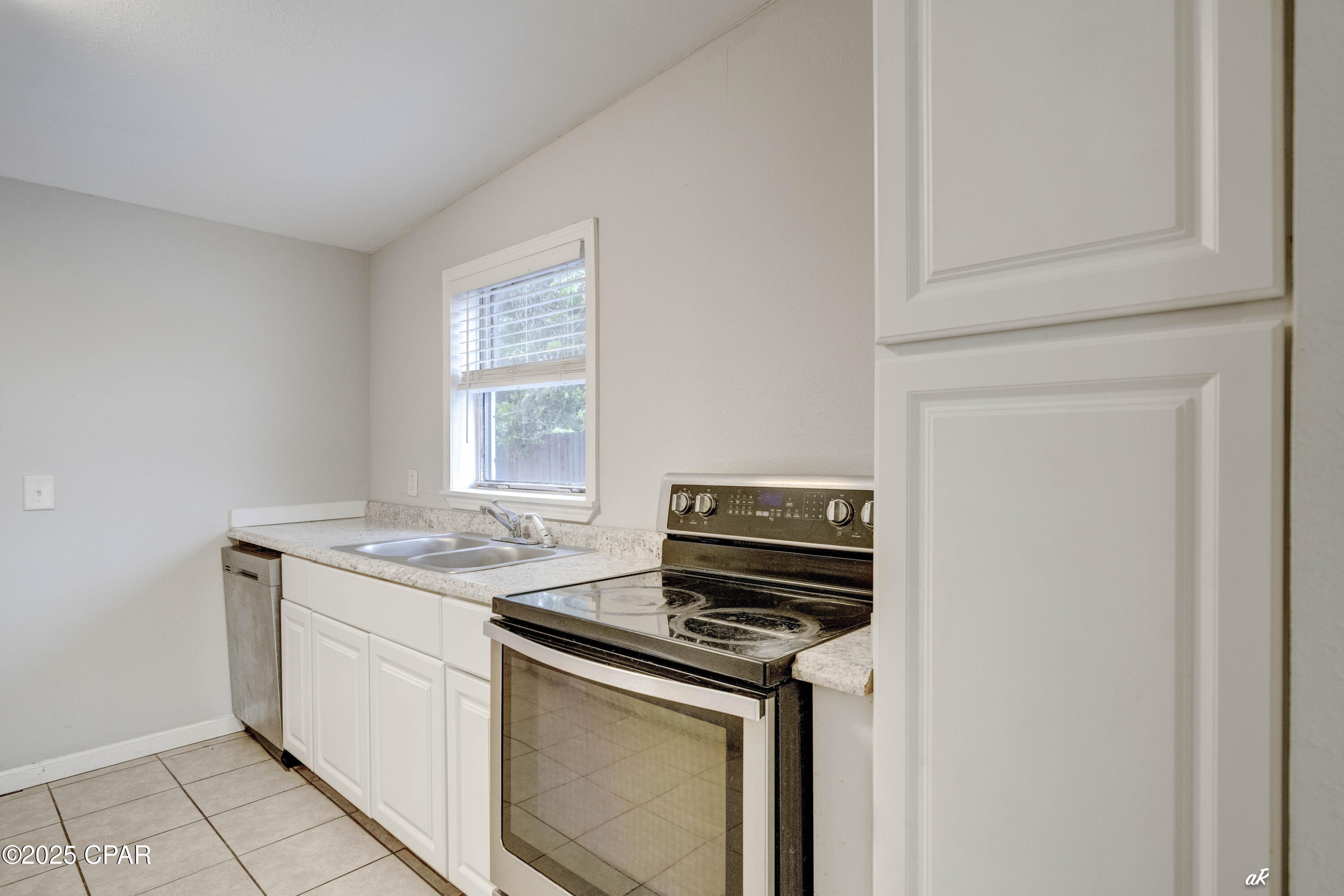 Image 7 For 3732 9th Street