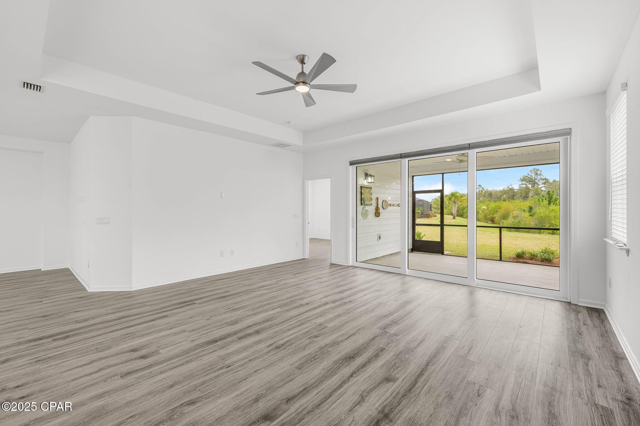 7qro_zld9ohdm V8yyfolopzijnwkdaalgiis6rsqna