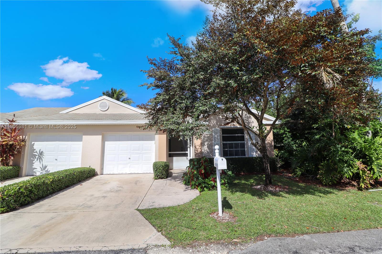 Don't miss out on this spacious 2-bedroom, 2-bathroom home is situated in the highly sought-after Northgate community. Inside, you'll find tile flooring throughout and a large kitchen that boasts stainless-steel appliances. Storage is abundant, featuring a walk-in closet in the primary suite and an oversized garage. Relax and unwind on the private, screened patio. Residents enjoy a true low-maintenance lifestyle with an HOA that covers exceptional amenities, including internet, cable, alarm system, lawn care, gym, pool, tennis/pickleball courts, and clubhouse access, along with exterior paint every seven years