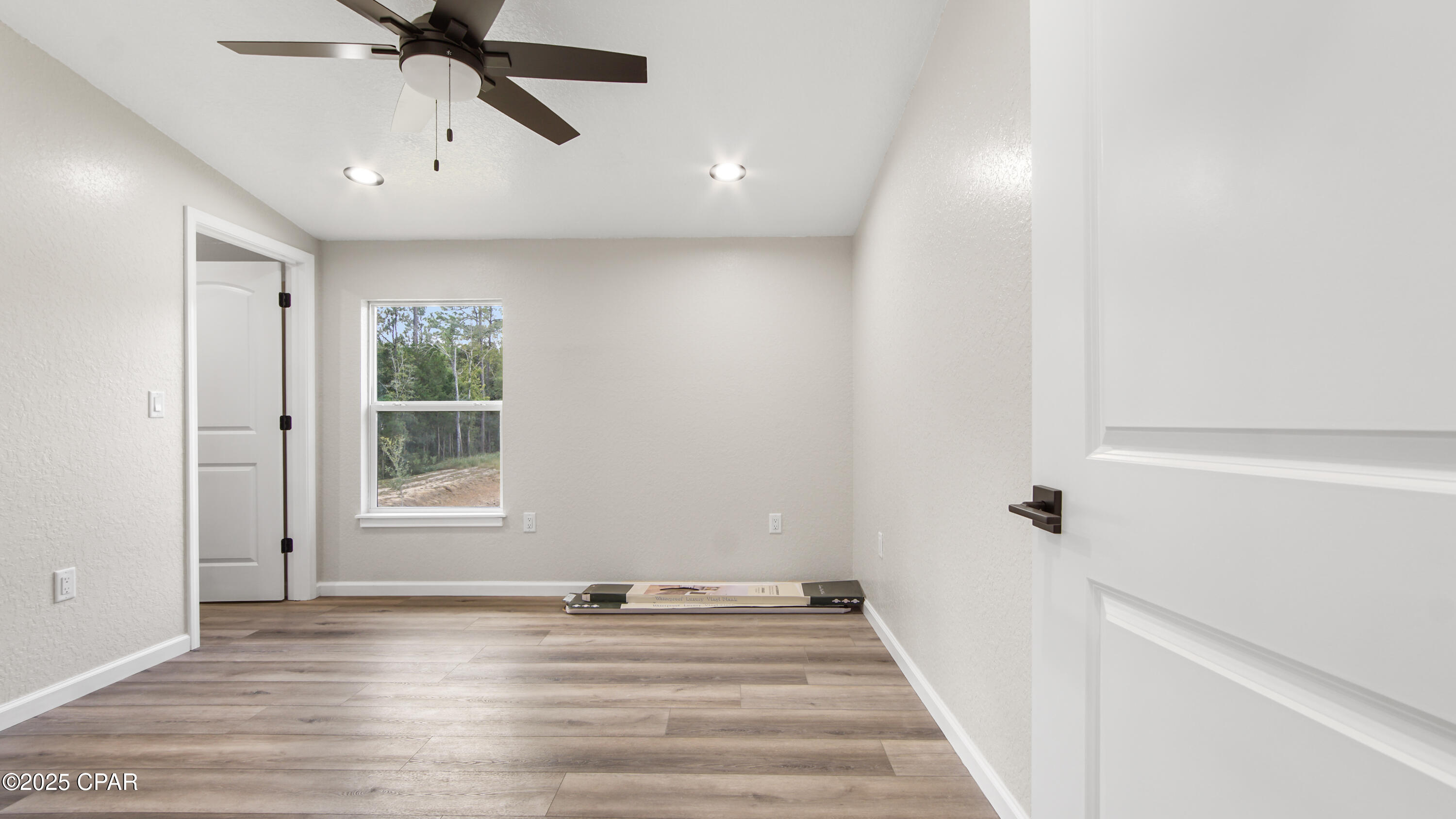 Im19u3s2qmweqaqczntv Ew5raccvl6kpoeyphi6u9q