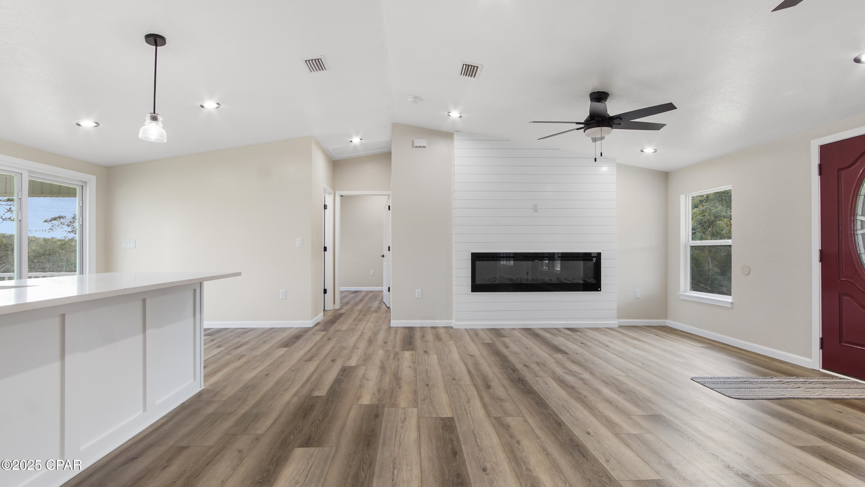 Lapskxjw7mx6qs2et_5njwsm9cf61vnm4tvlutciozs