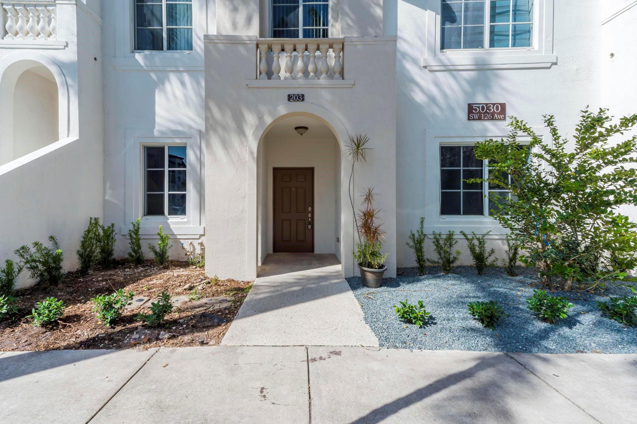 Boardwalk At Vizcaya