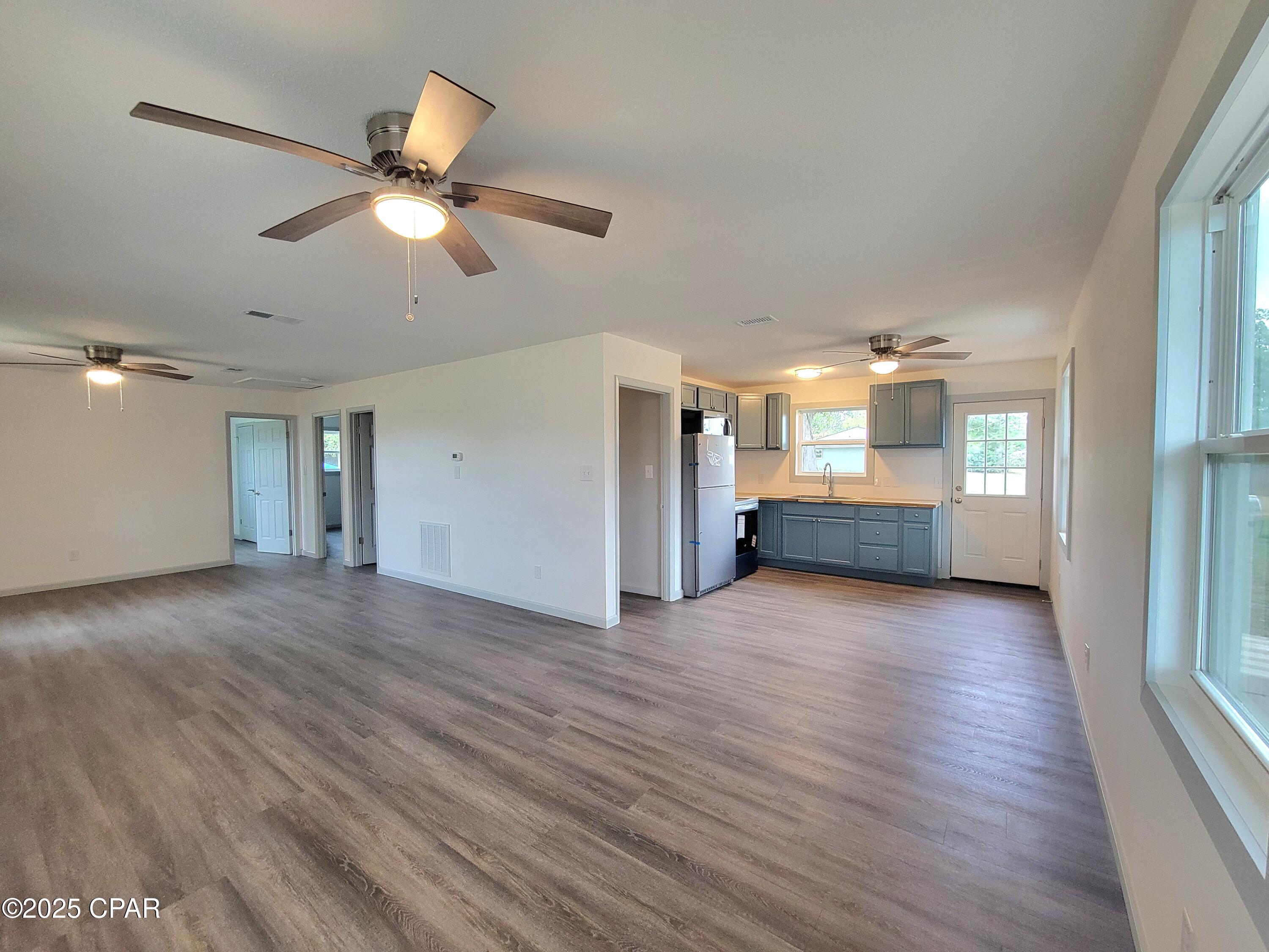 2yu68q9nojdb84zrchtkqkza6haxkb72jsaqzs240hg