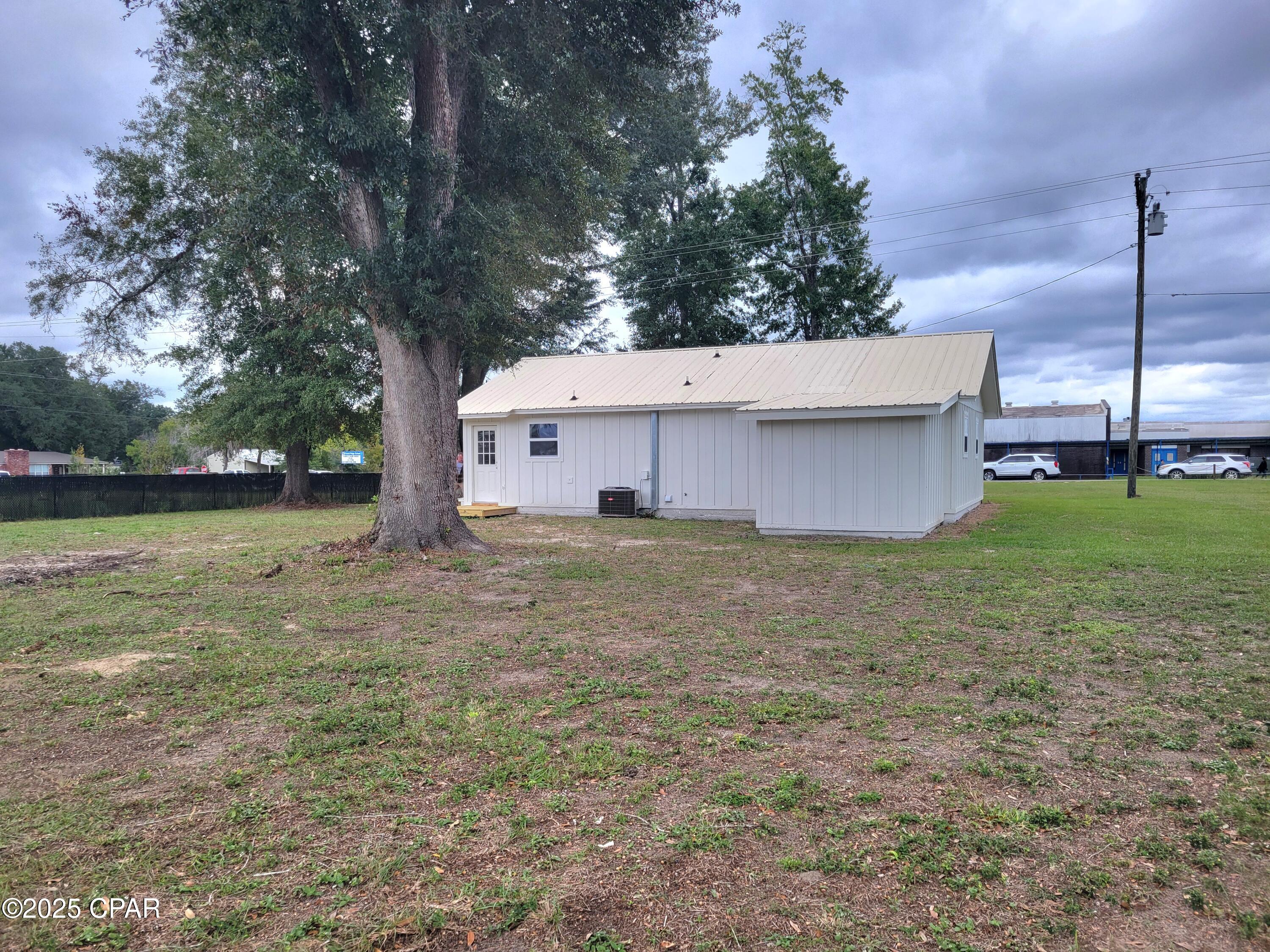 McW_m4ihl13rn3j6gjxicllkihg4r7bdeh7j6rg Dym