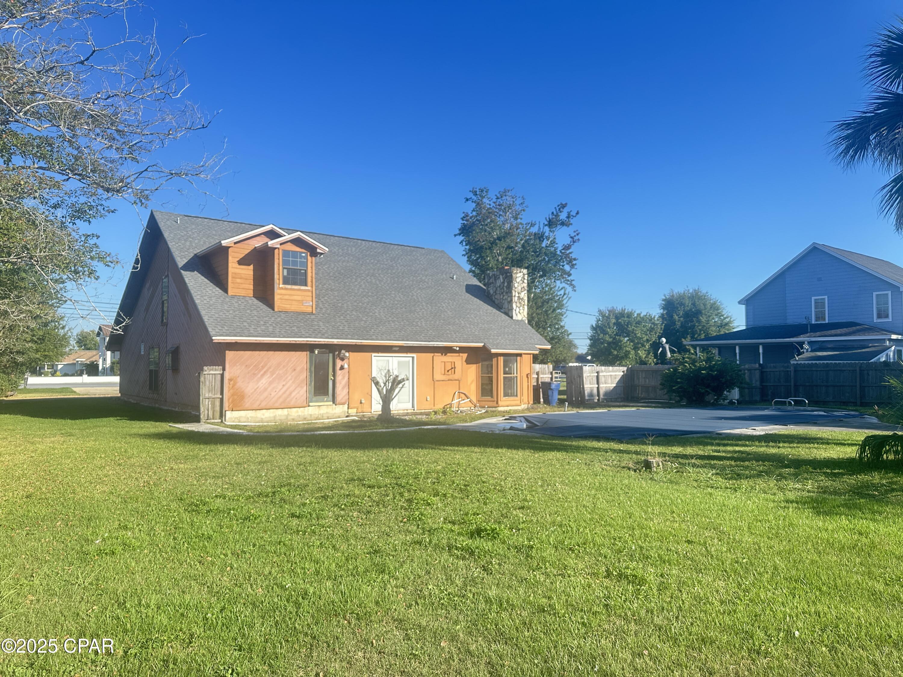 Image 2 For 2721 Jenks Avenue