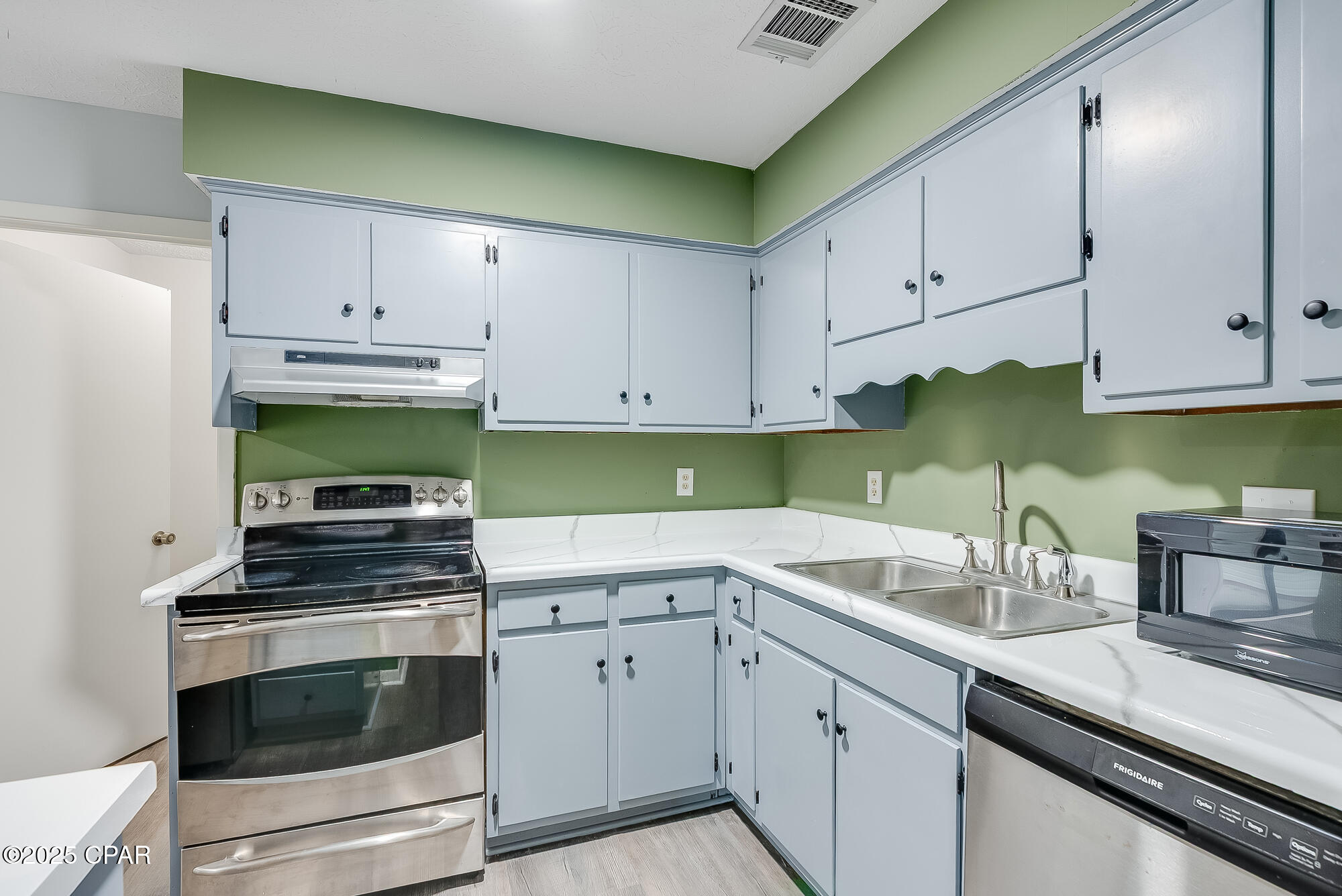 Ywakumnme_4dtweawpoc5mwlzc_y_qxx2qybpfpnaac