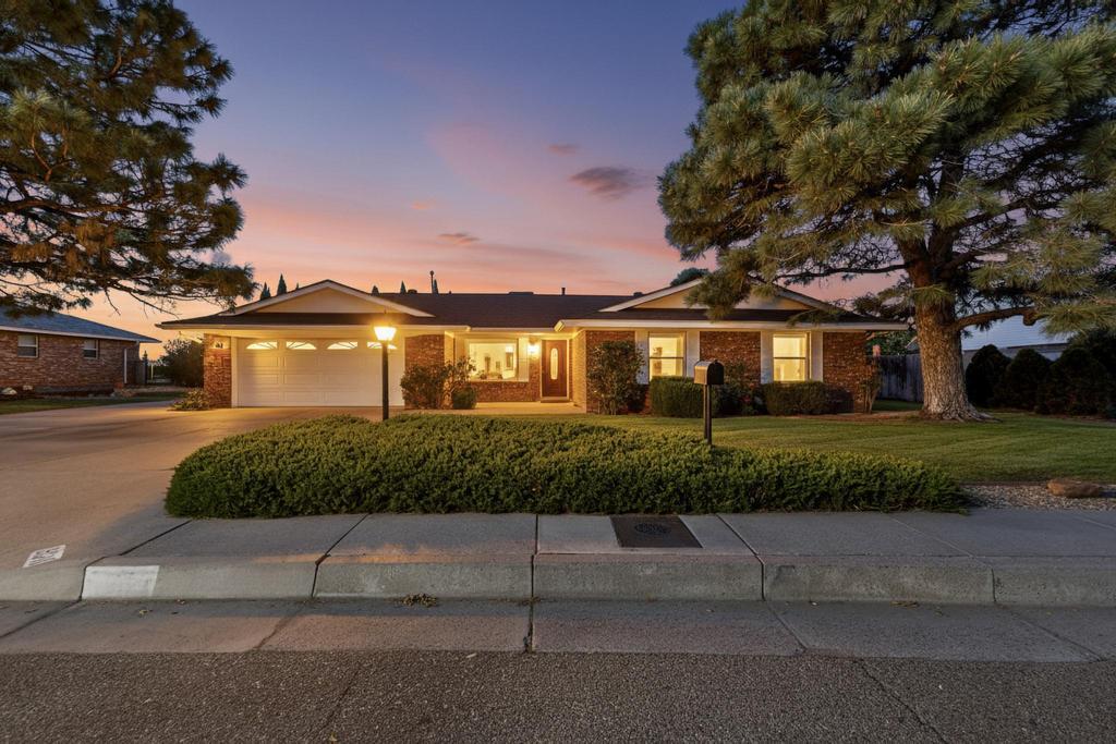 3041 Casa Del Norte Drive NE