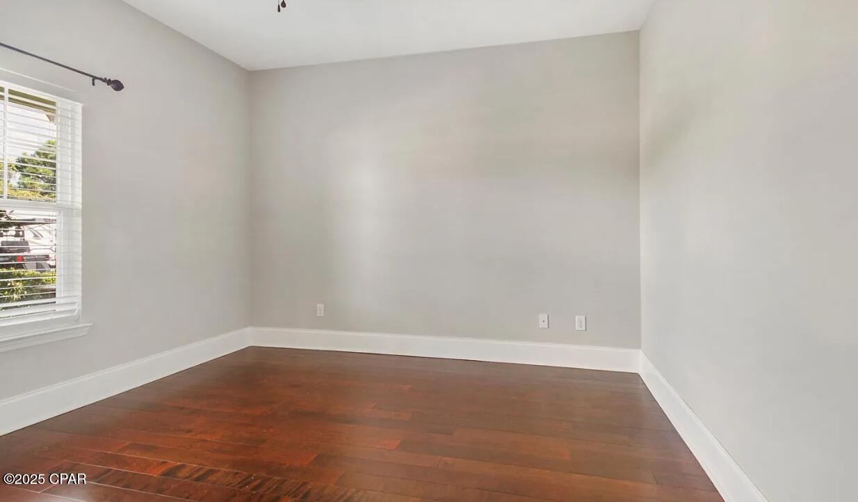 Asq9dlrss2yaa6of7_jqdmzm30whdax7 Bd8pun0b2g