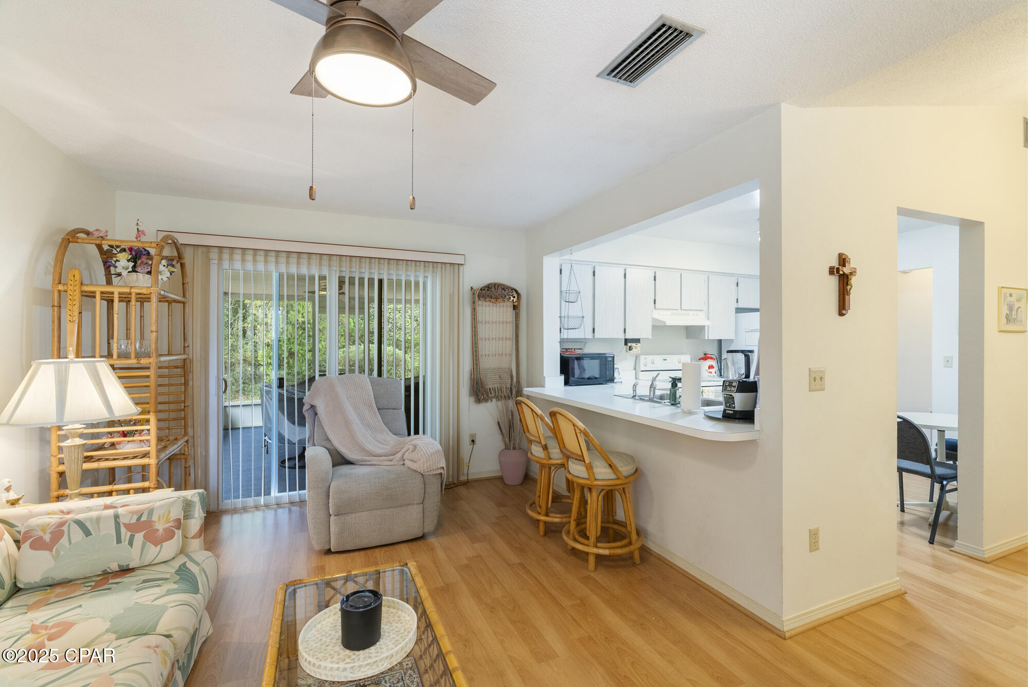 Hhxfeyd_byf0qmq8khyfq Hbtiygqpzwrvg_zl1b5oy